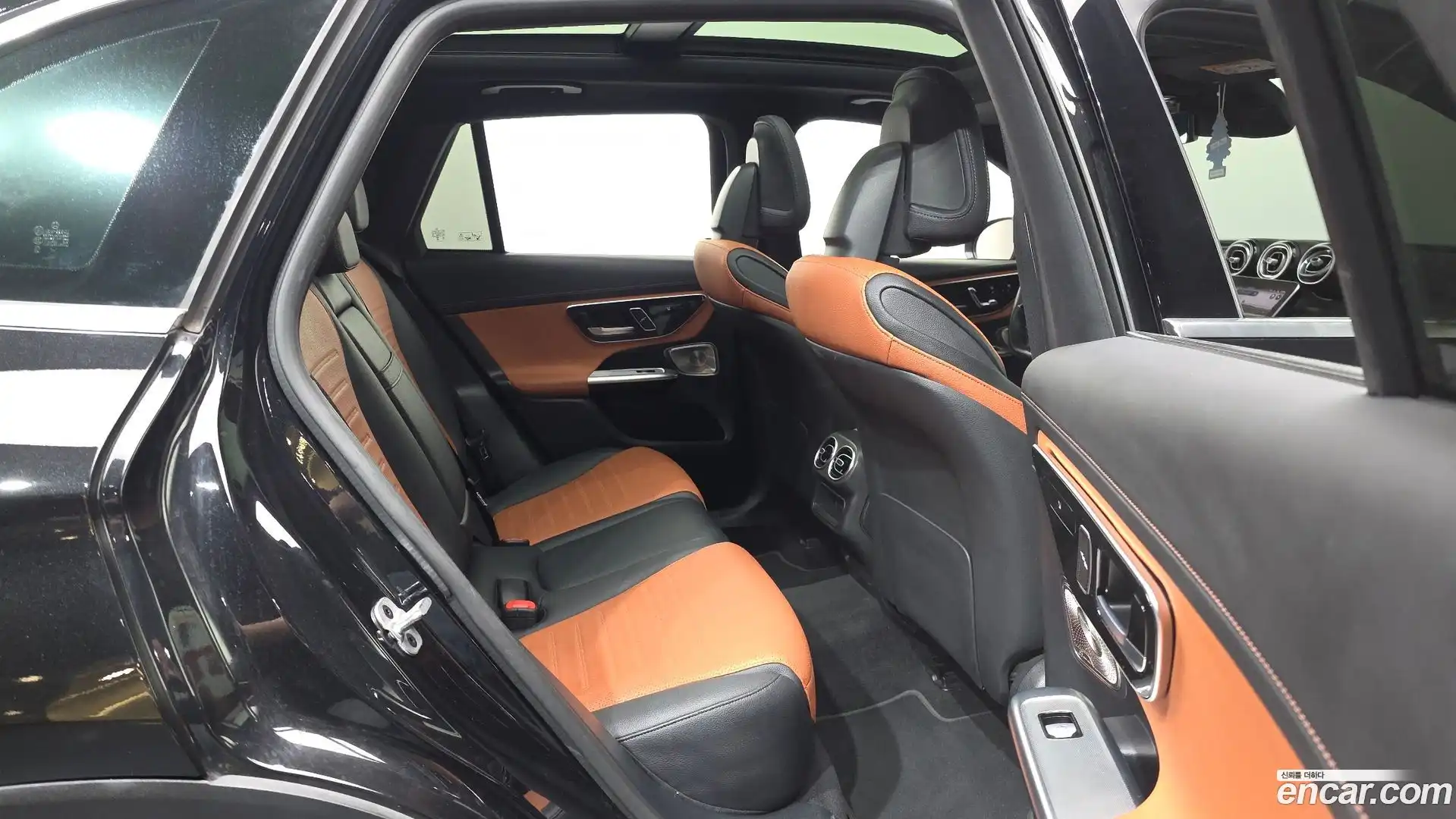 GLC-Class Mercedes-Benz 2023.7-OPTION-016