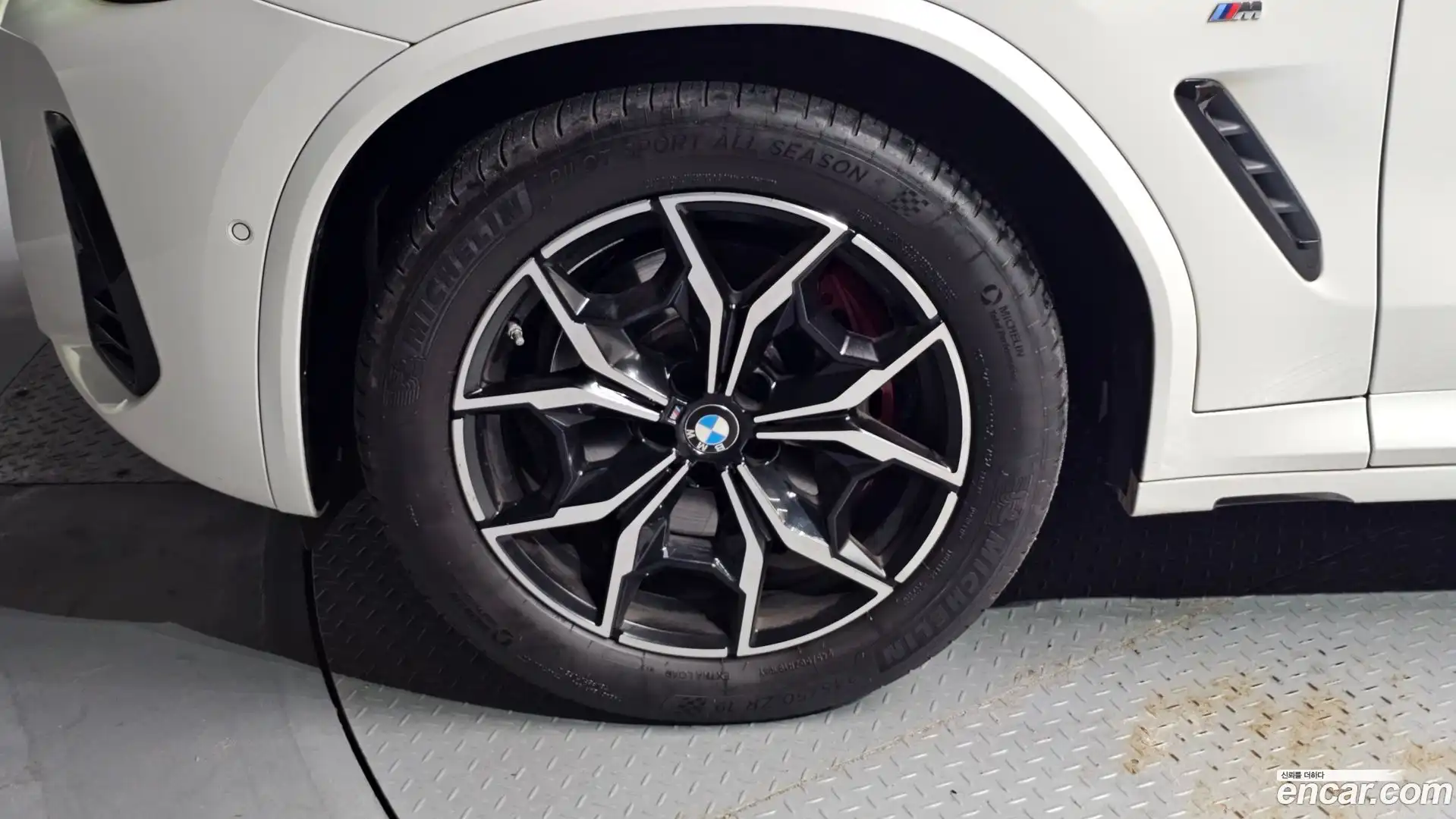 X4 BMW 2023.1-OUTER-005