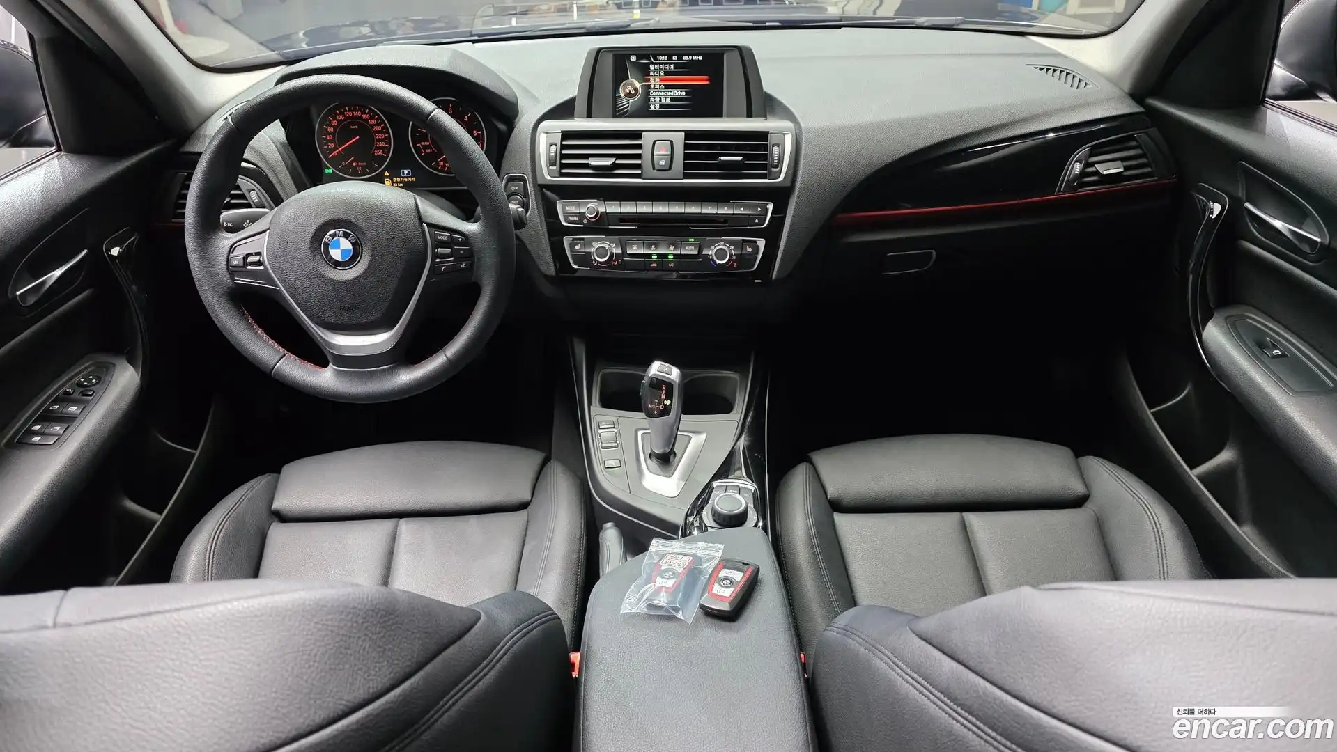 1-Series BMW 2017.1-INNER-007