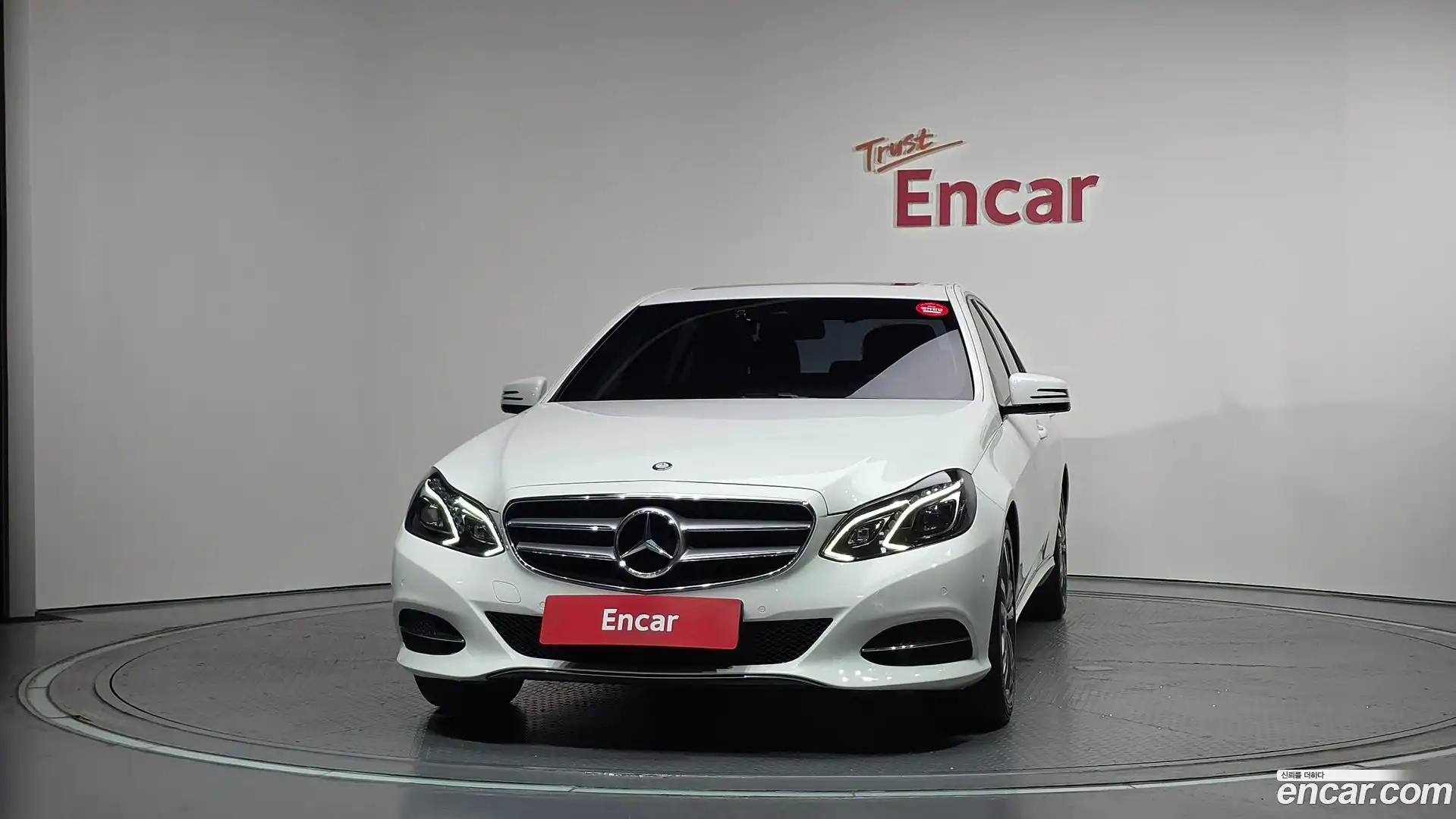 E-Class Mercedes-Benz 2015.4-OUTER-003
