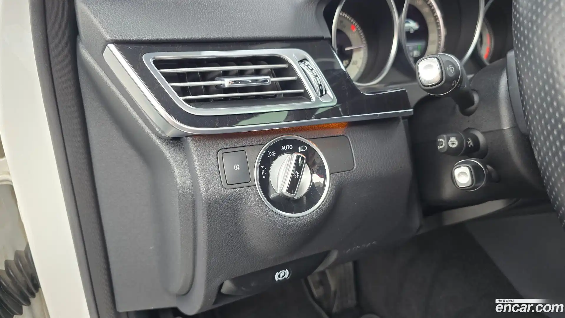 E-Class Mercedes-Benz 2015.4-OPTION-020