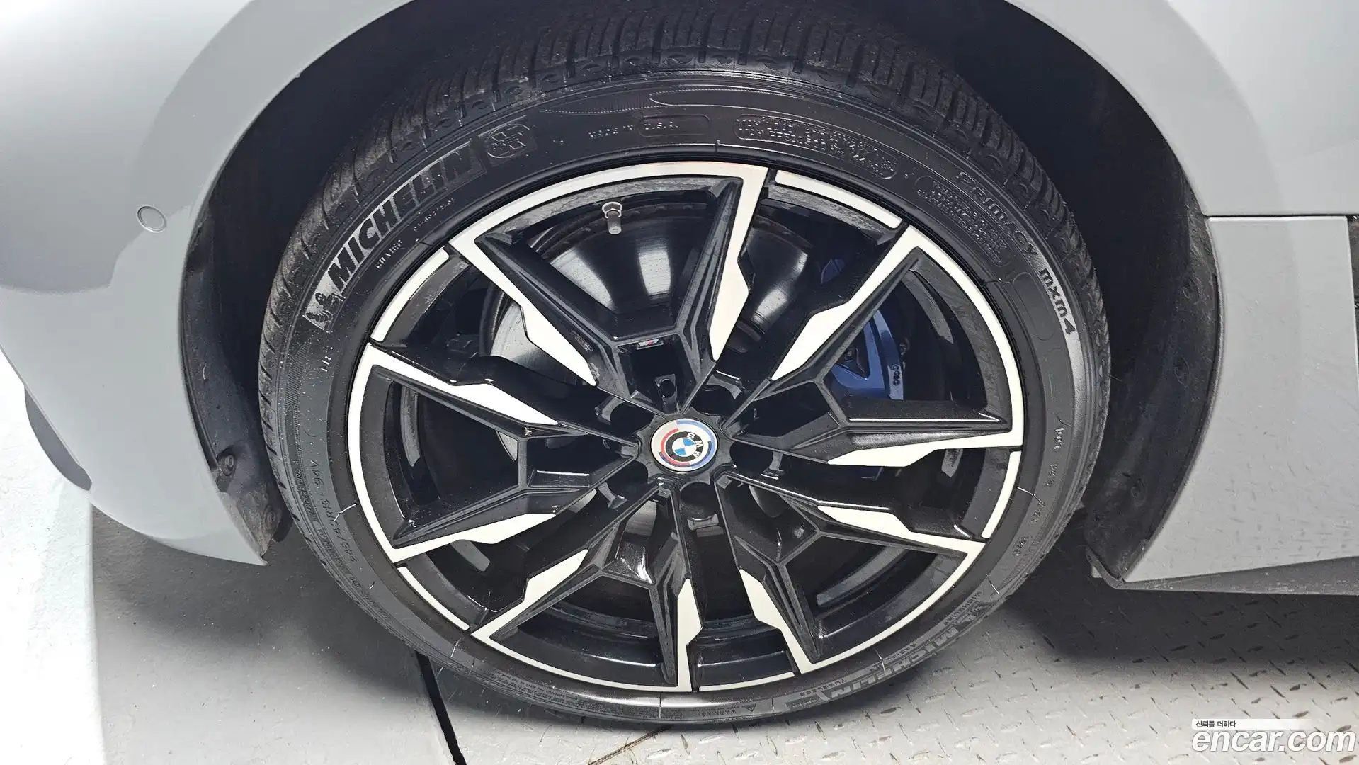 i4 BMW 2022.7-OUTER-005