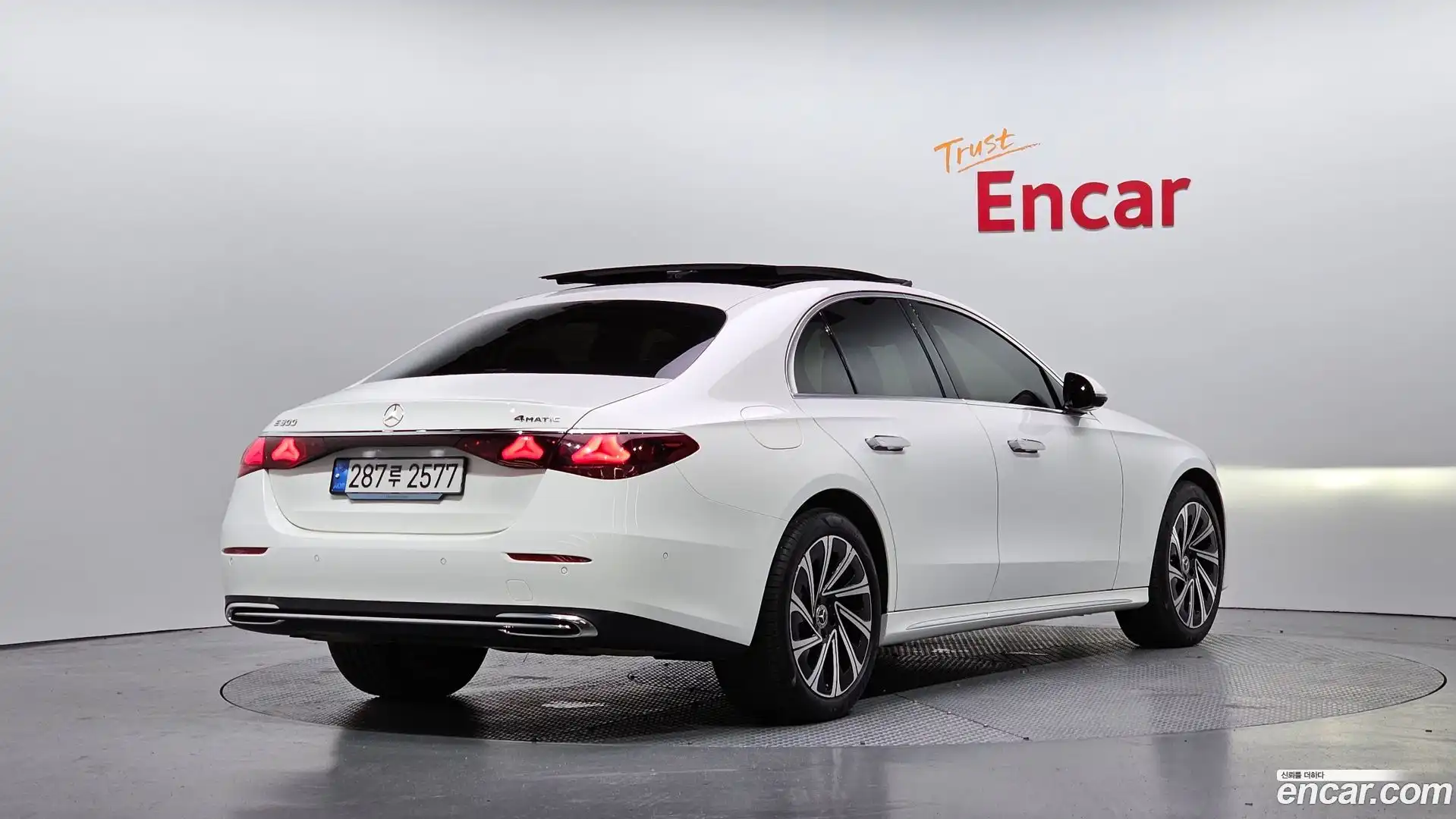 E-Class Mercedes-Benz 2024.4-OUTER-002