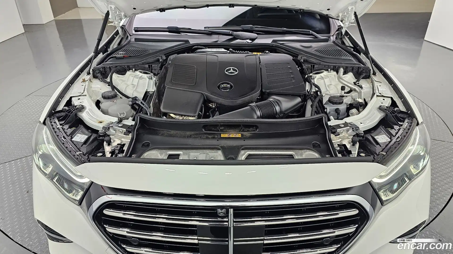 E-Class Mercedes-Benz 2024.4-OUTER-006
