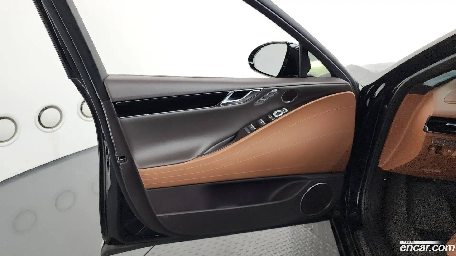 G80 Genesis 2020.3-INNER-034