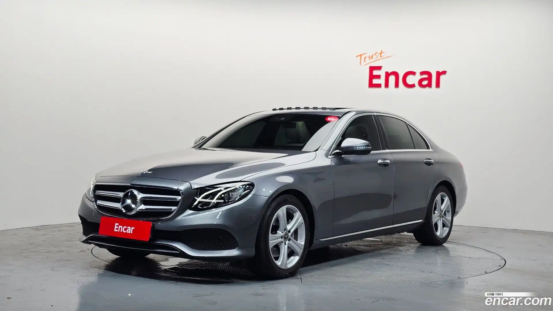 E-Class Mercedes-Benz 2018.2-OUTER-001