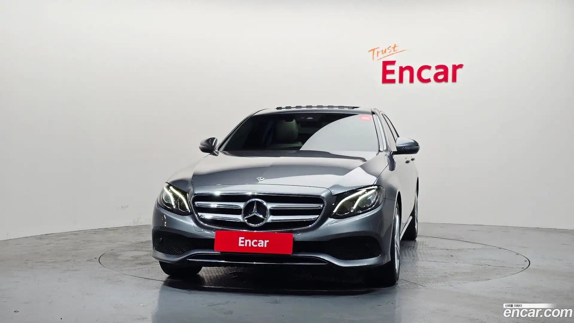E-Class Mercedes-Benz 2018.2-OUTER-003