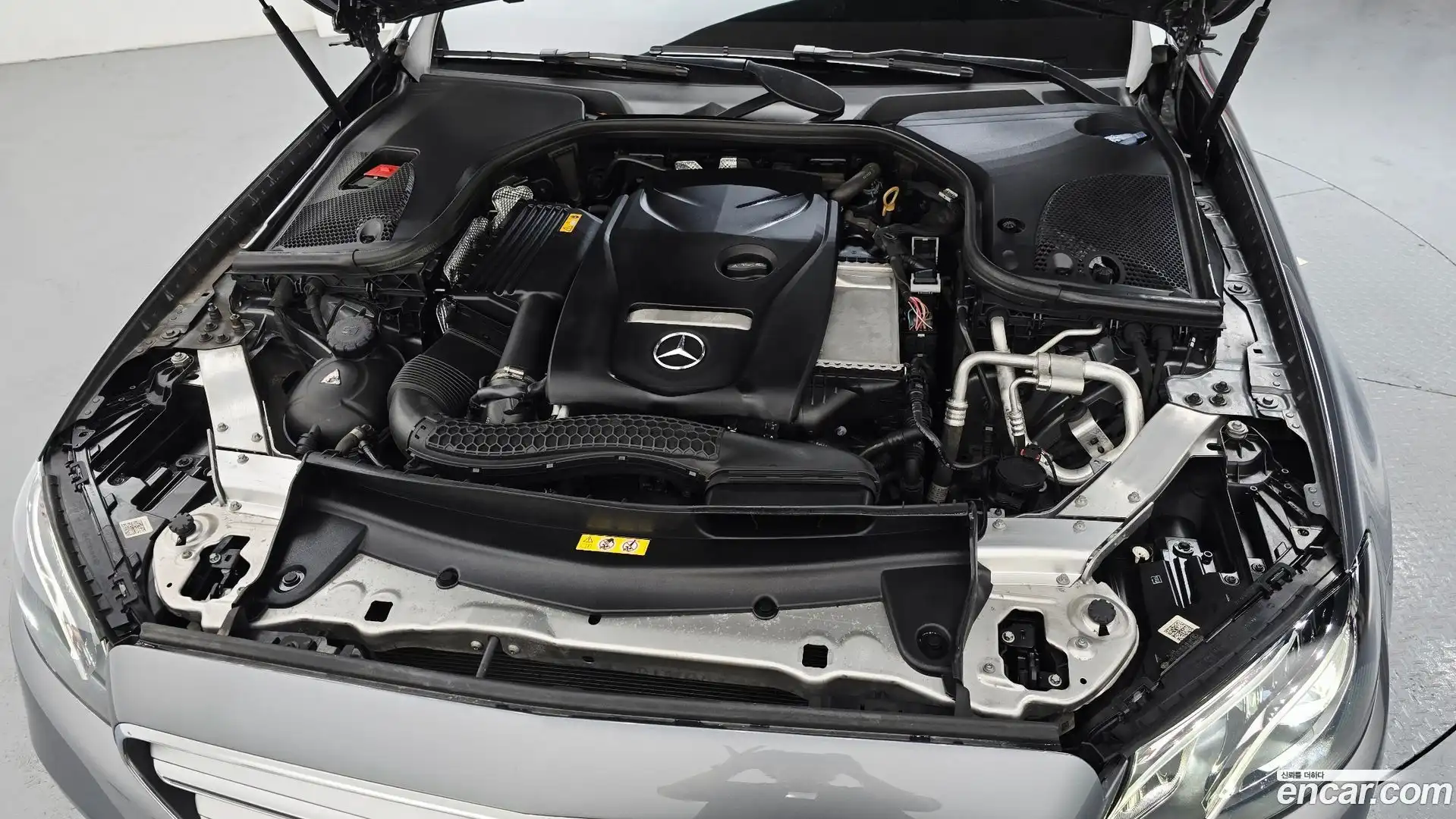 E-Class Mercedes-Benz 2018.2-OUTER-006
