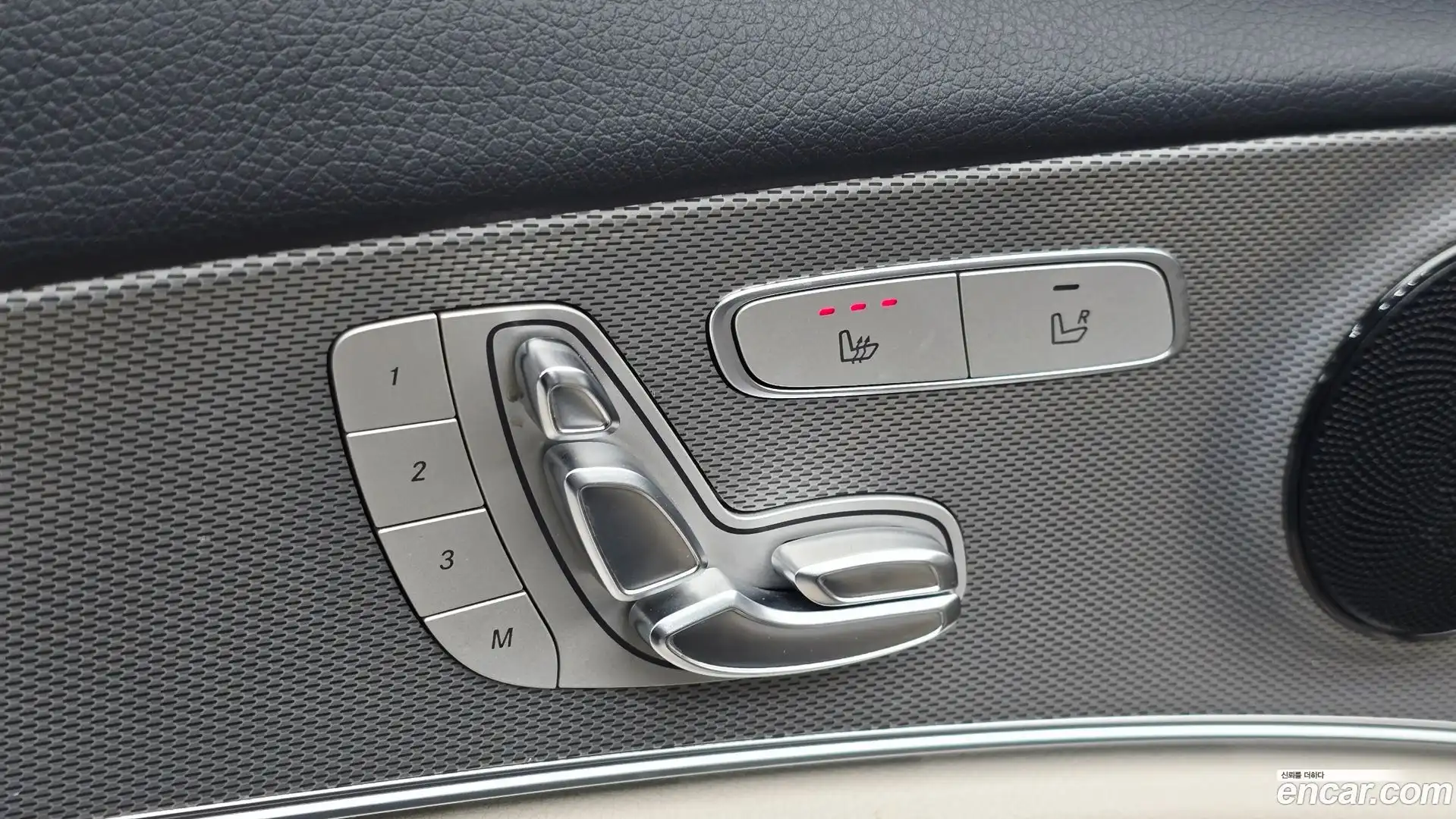 E-Class Mercedes-Benz 2018.2-OPTION-040