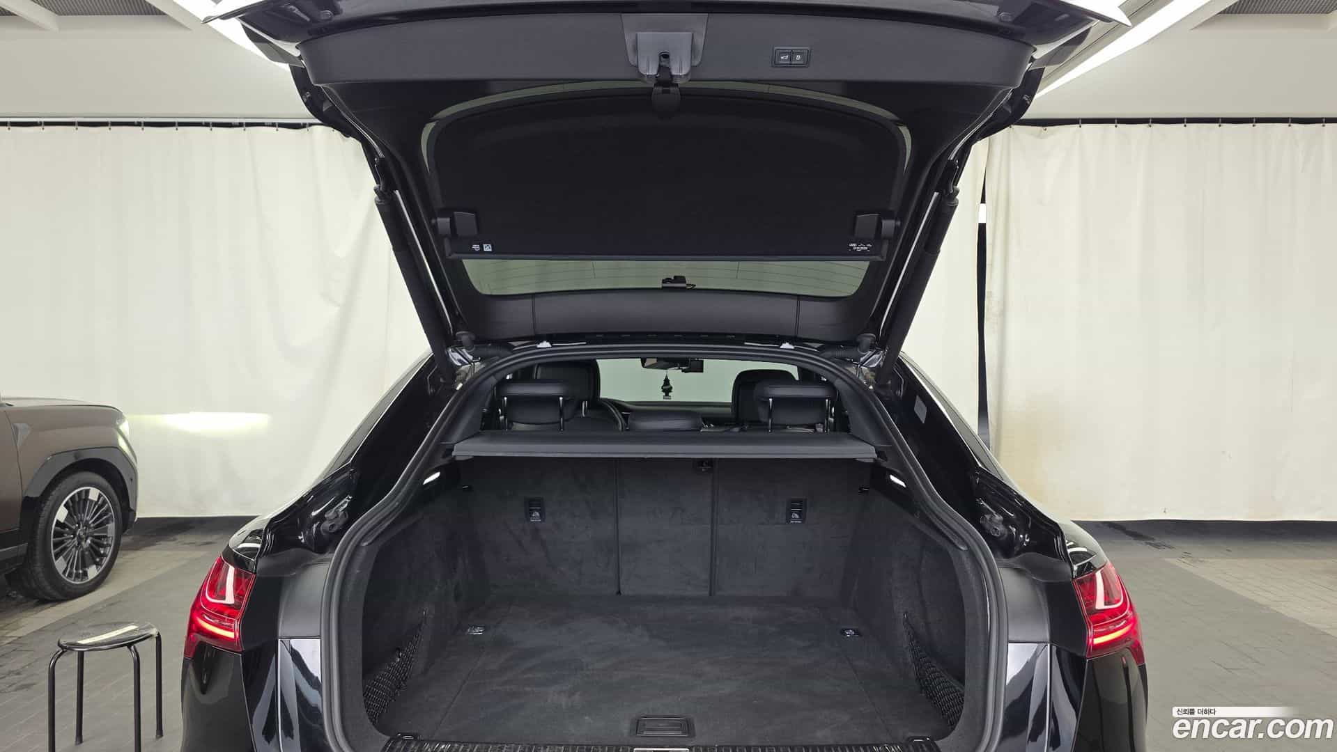 e-tron Audi 2021.10-OPTION-024