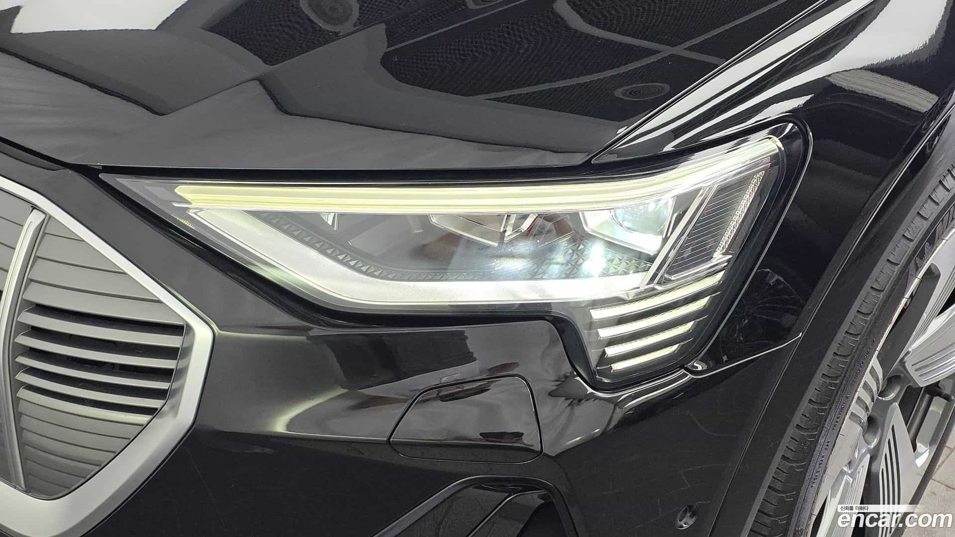 e-tron Audi 2021.10-OUTER-032