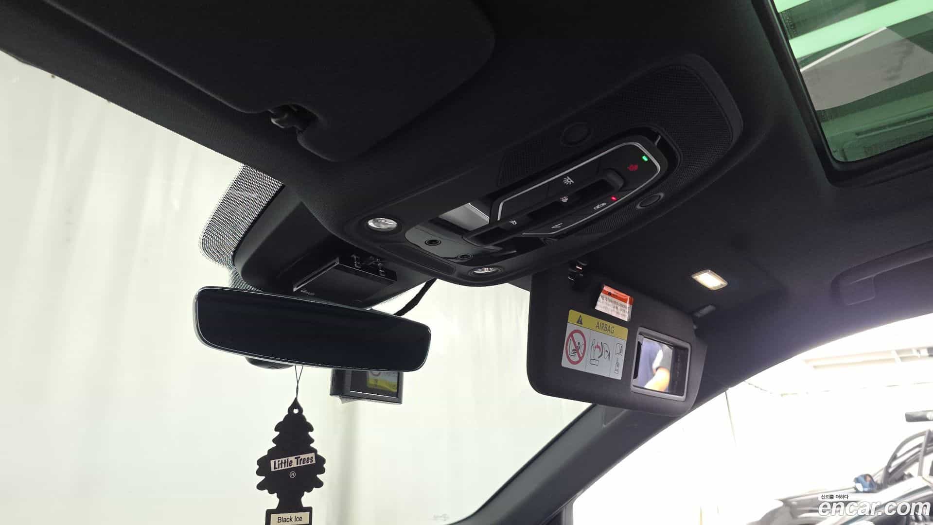 e-tron Audi 2021.10-OPTION-046