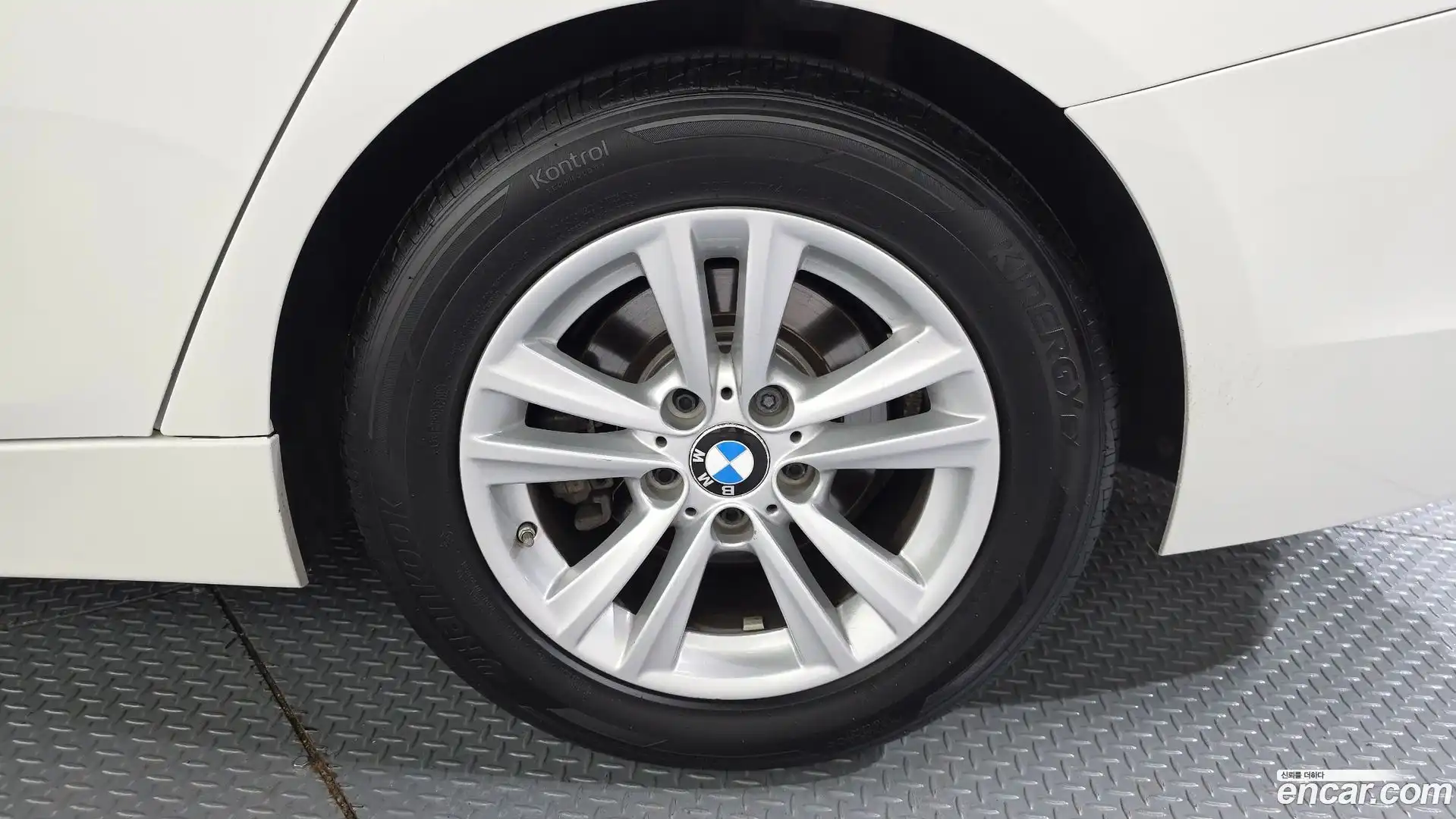 3-Series BMW 2017.8-OUTER-031