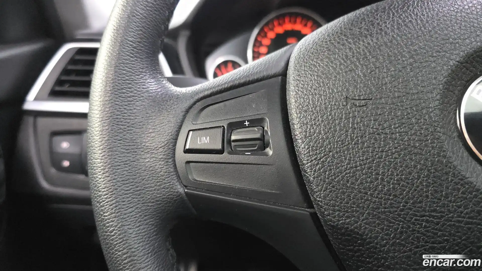 3-Series BMW 2017.8-OPTION-045