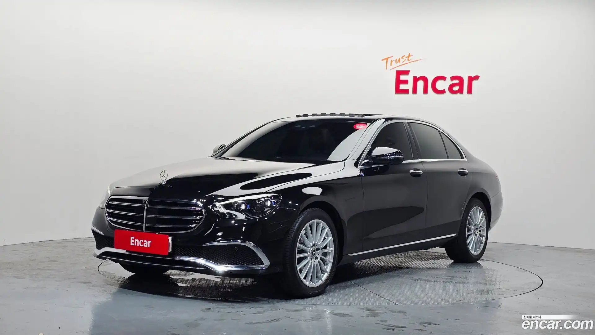 E-Class Mercedes-Benz 2022.0-OUTER-001