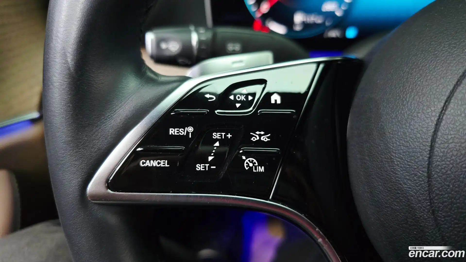 E-Class Mercedes-Benz 2022.0-OPTION-019