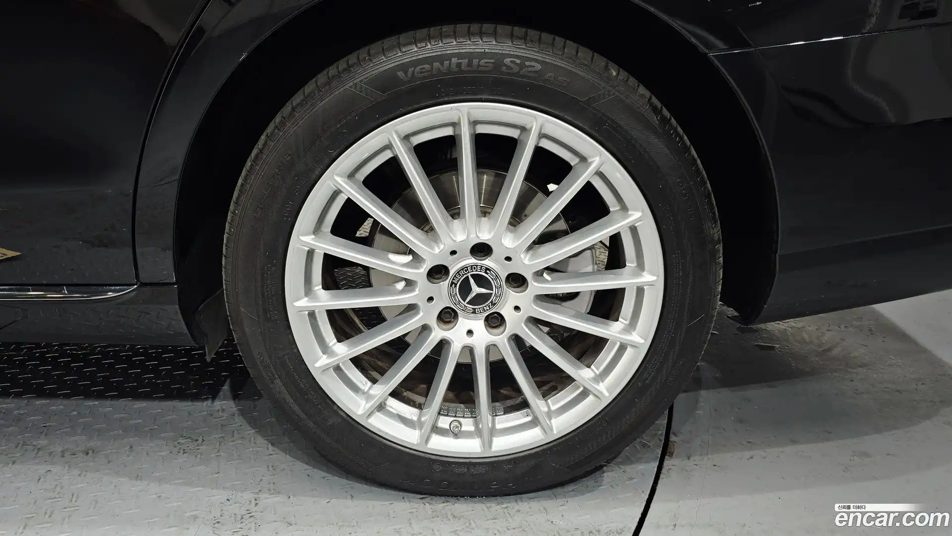 E-Class Mercedes-Benz 2022.0-OUTER-031