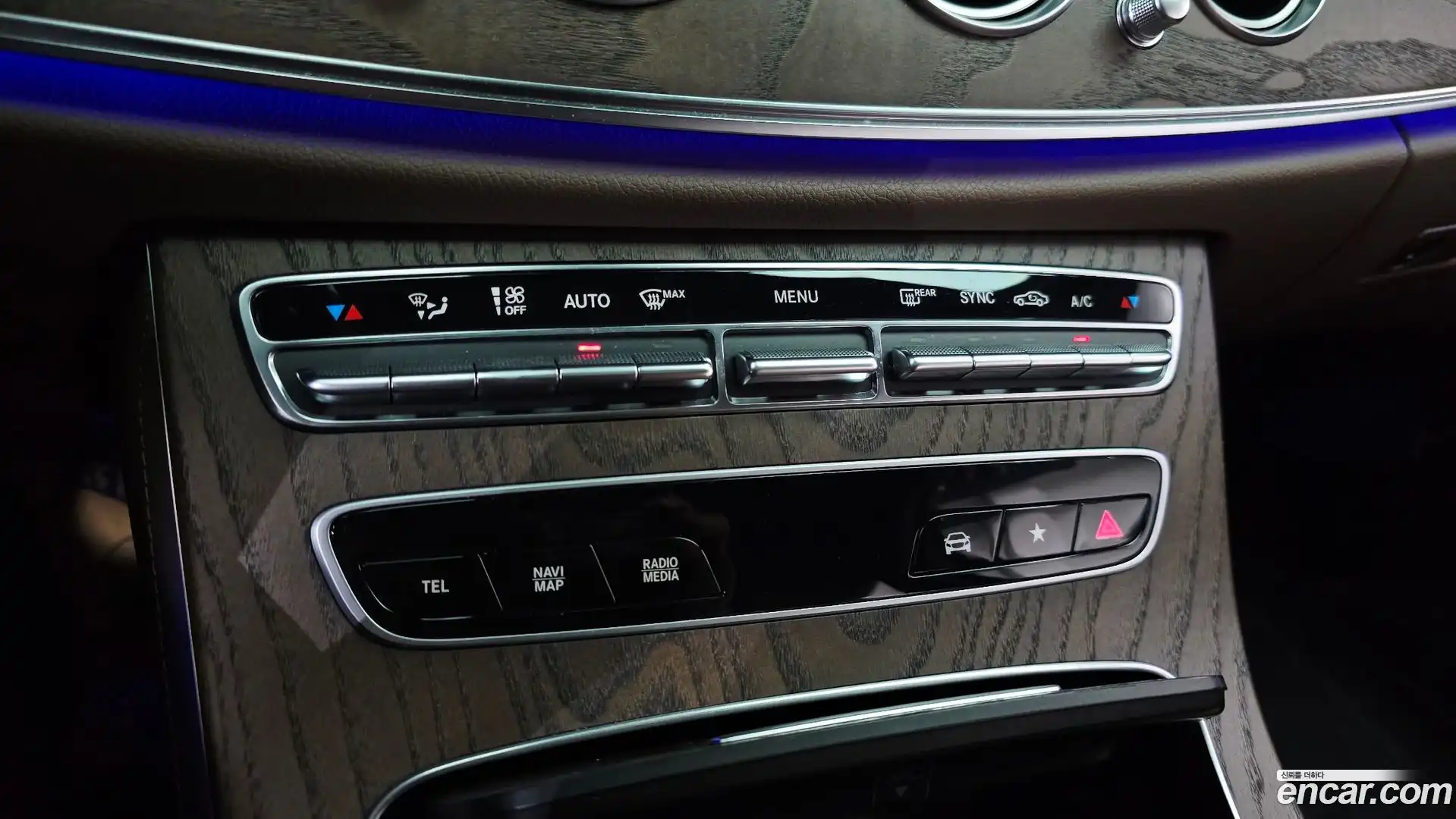 E-Class Mercedes-Benz 2022.0-OPTION-042