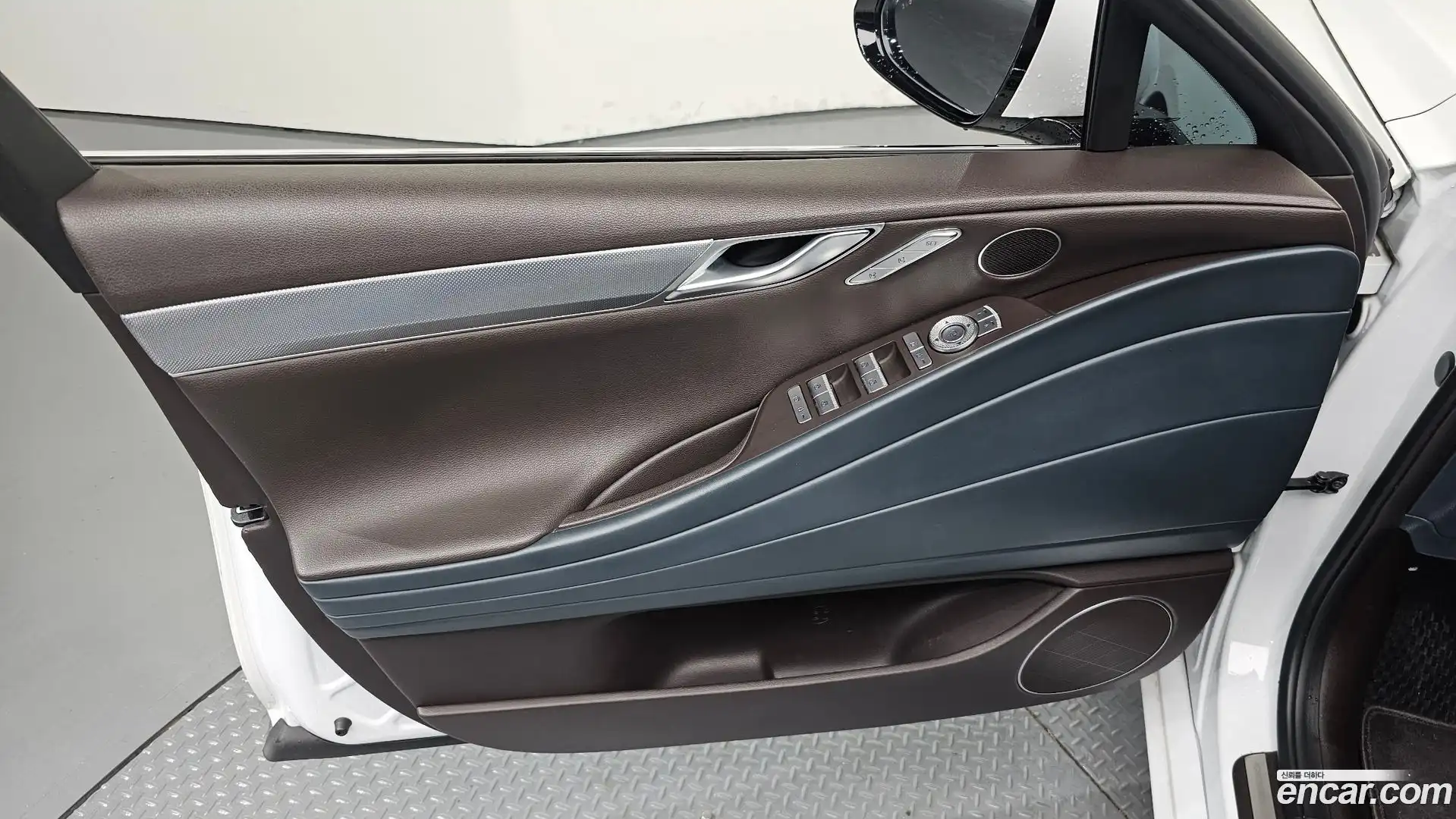 G80 Genesis 2021.3-INNER-034