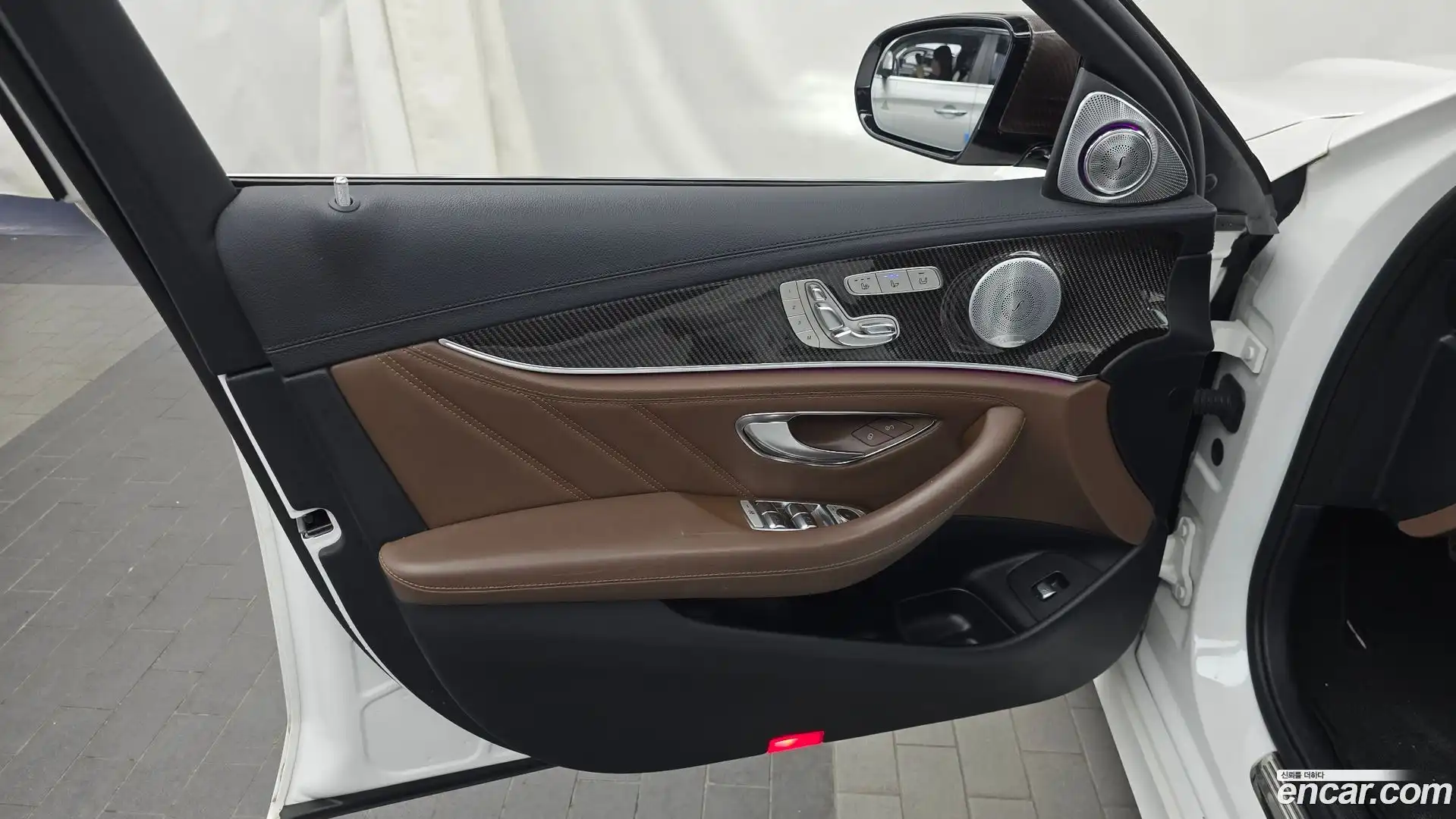 E-Class Mercedes-Benz 2018.8-INNER-034