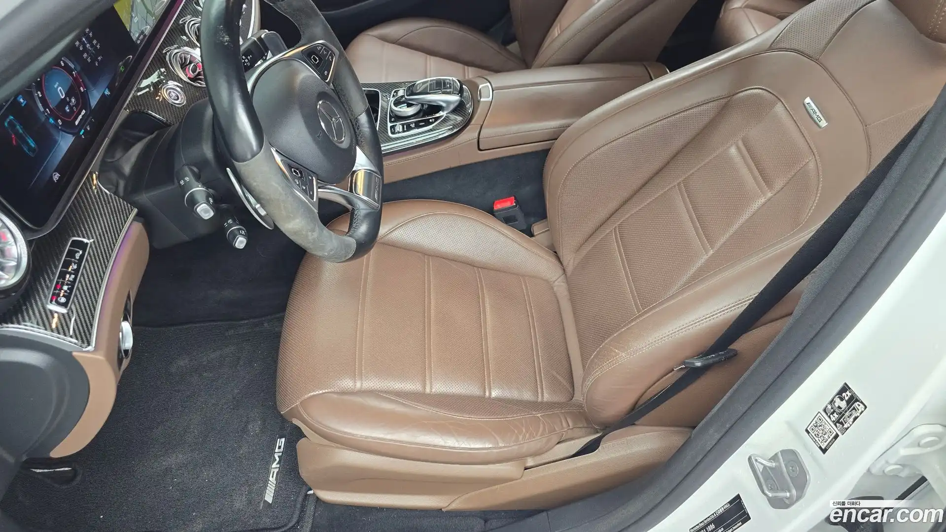 E-Class Mercedes-Benz 2018.8-OPTION-042