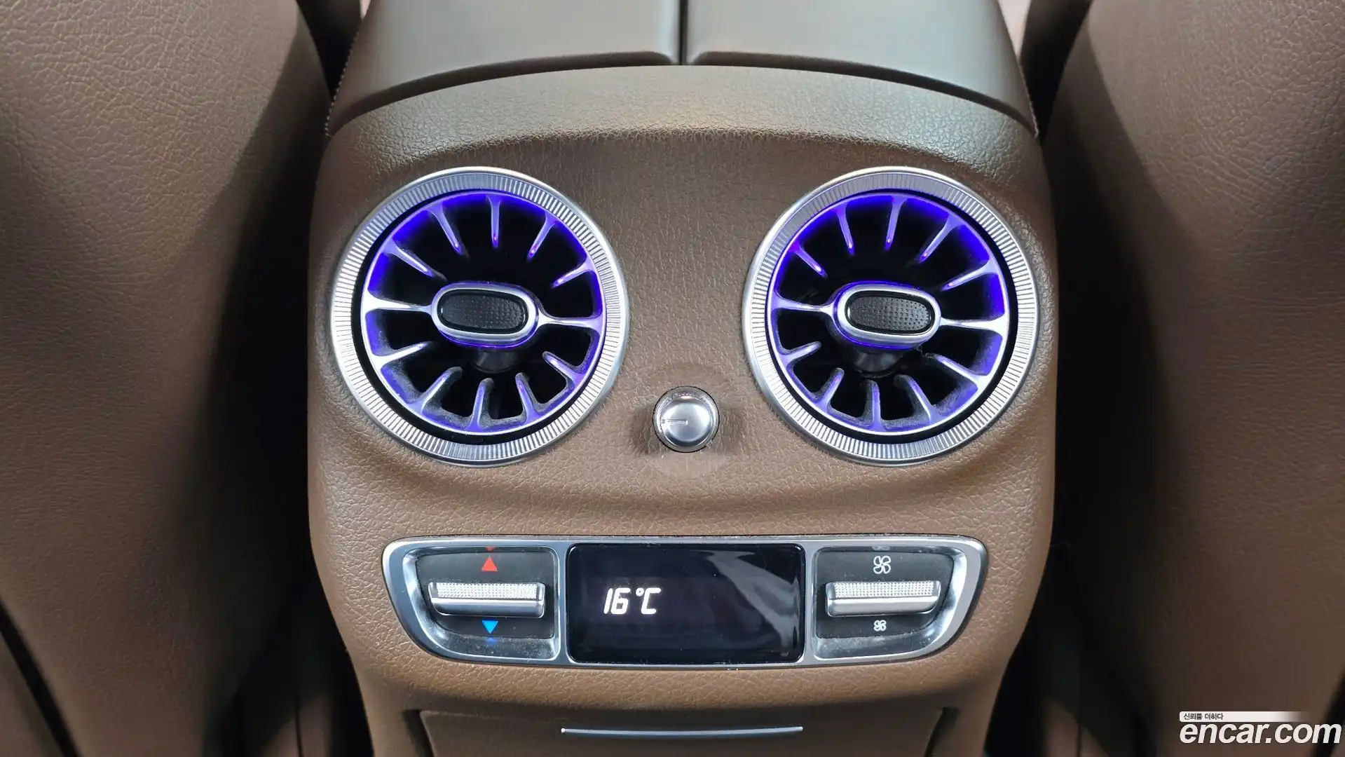 E-Class Mercedes-Benz 2018.8-OPTION-044