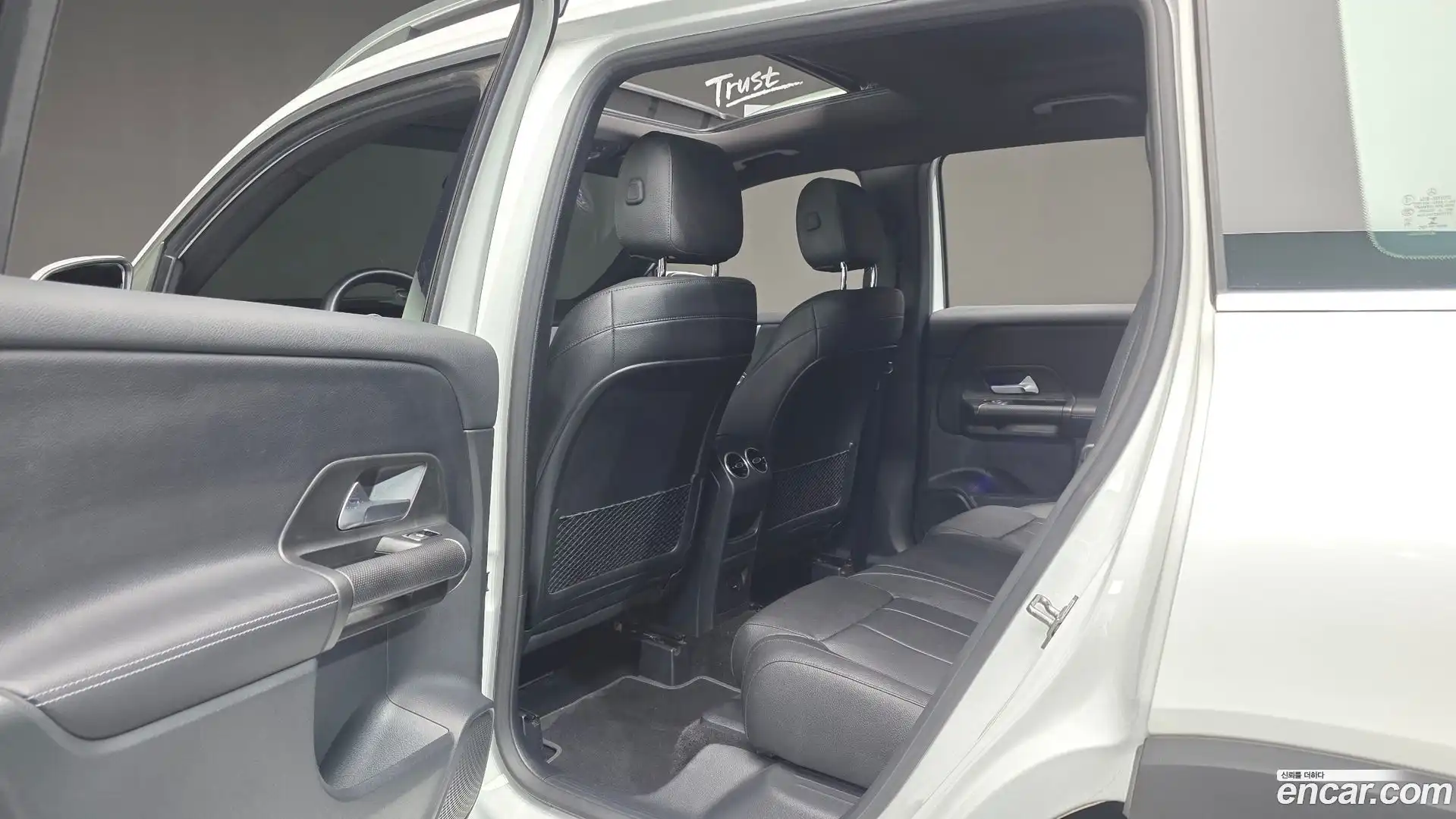 GLB-Class Mercedes-Benz 2021.8-OPTION-022