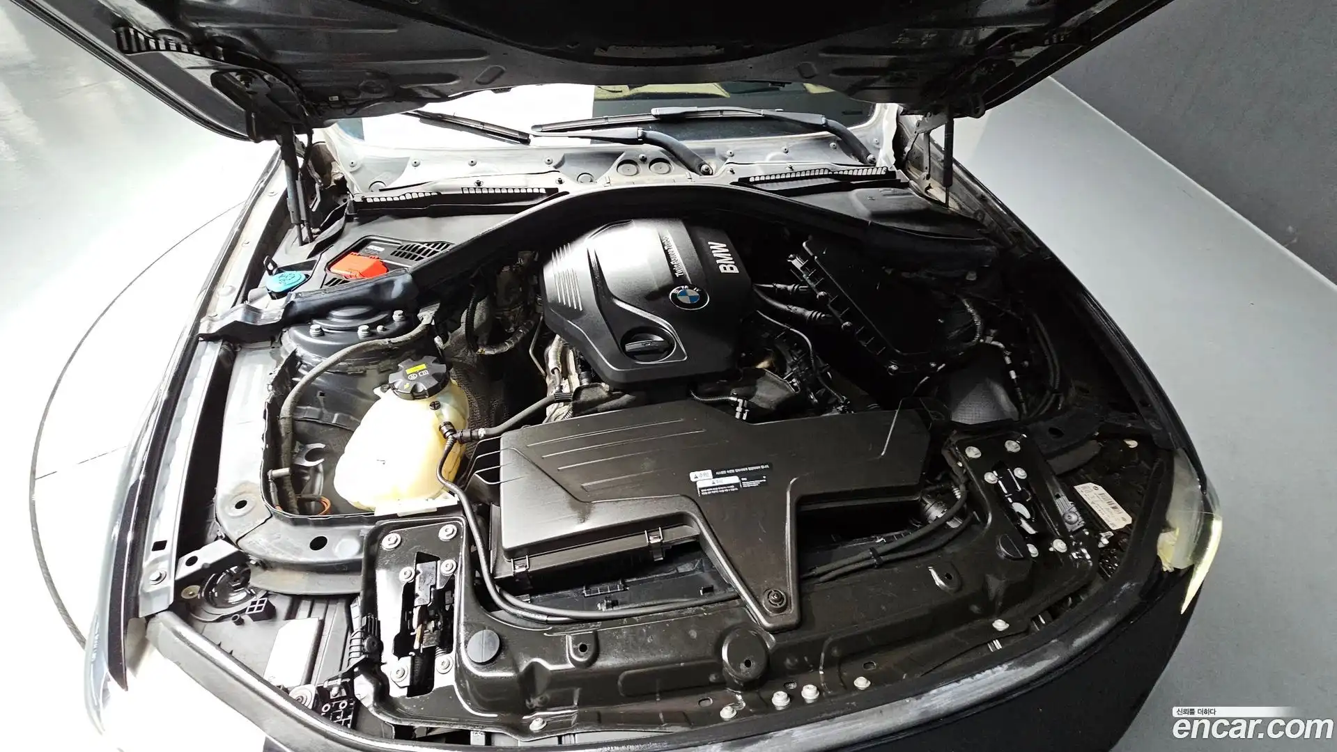 3-Series BMW 2017.8-OUTER-006