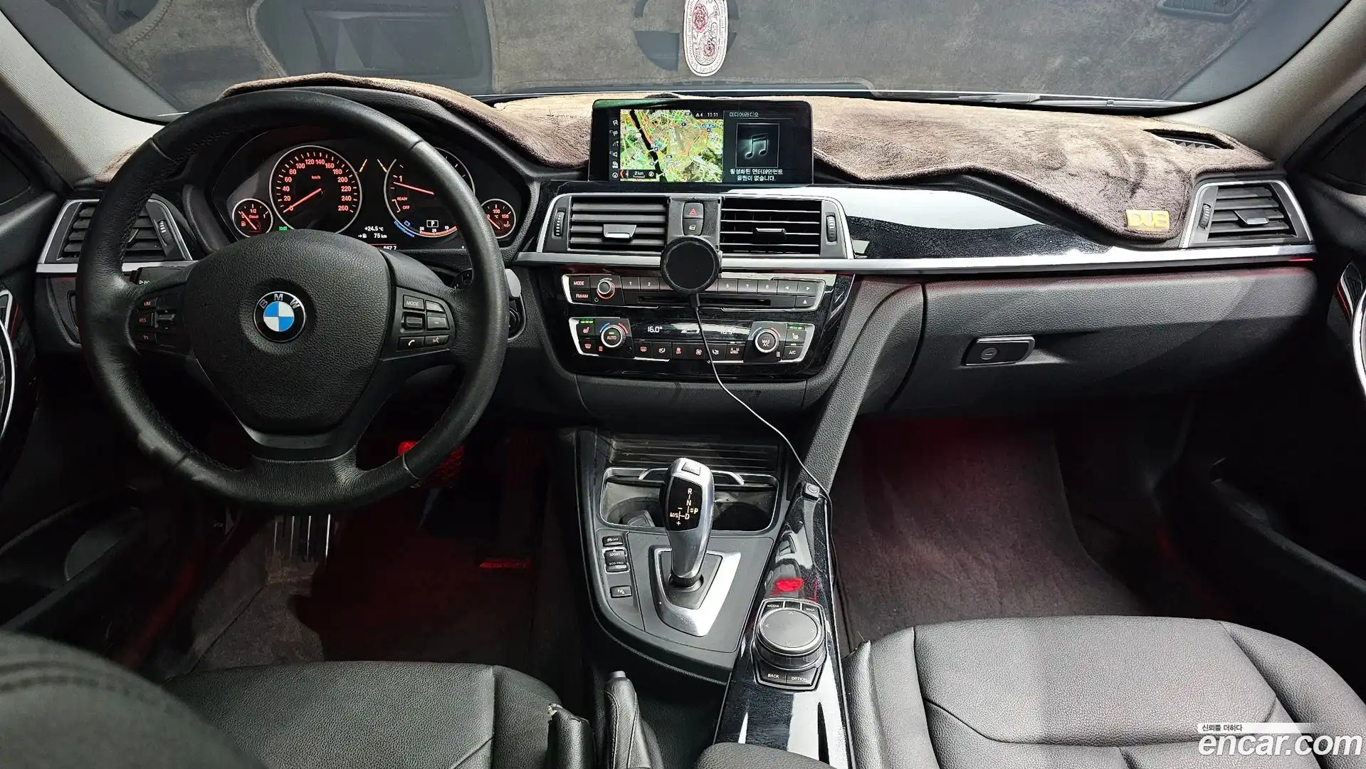 3-Series BMW 2017.8-INNER-007
