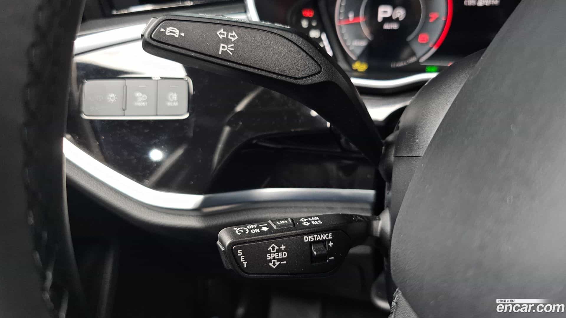 Q3 Audi 2025.5-OPTION-019