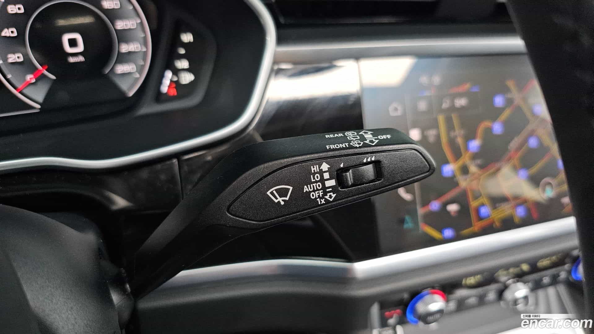 Q3 Audi 2025.5-OPTION-020