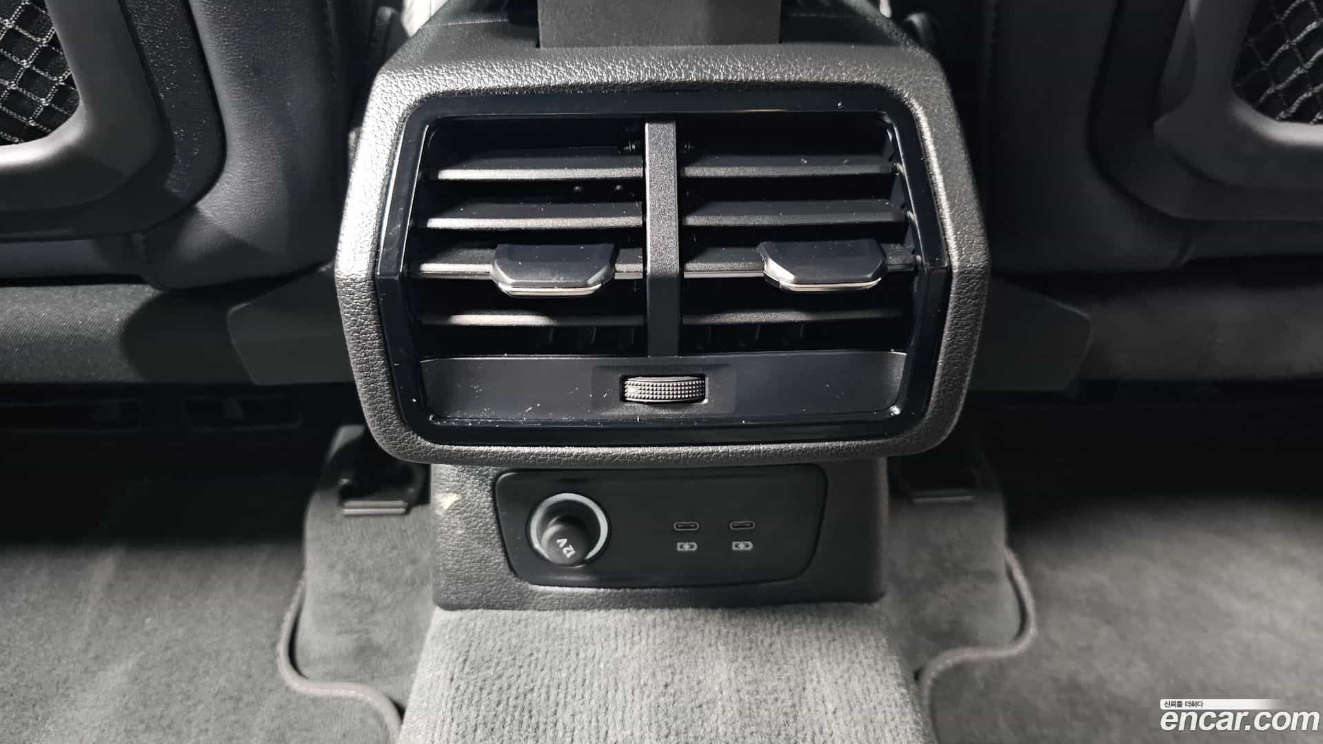 Q3 Audi 2025.5-OPTION-041