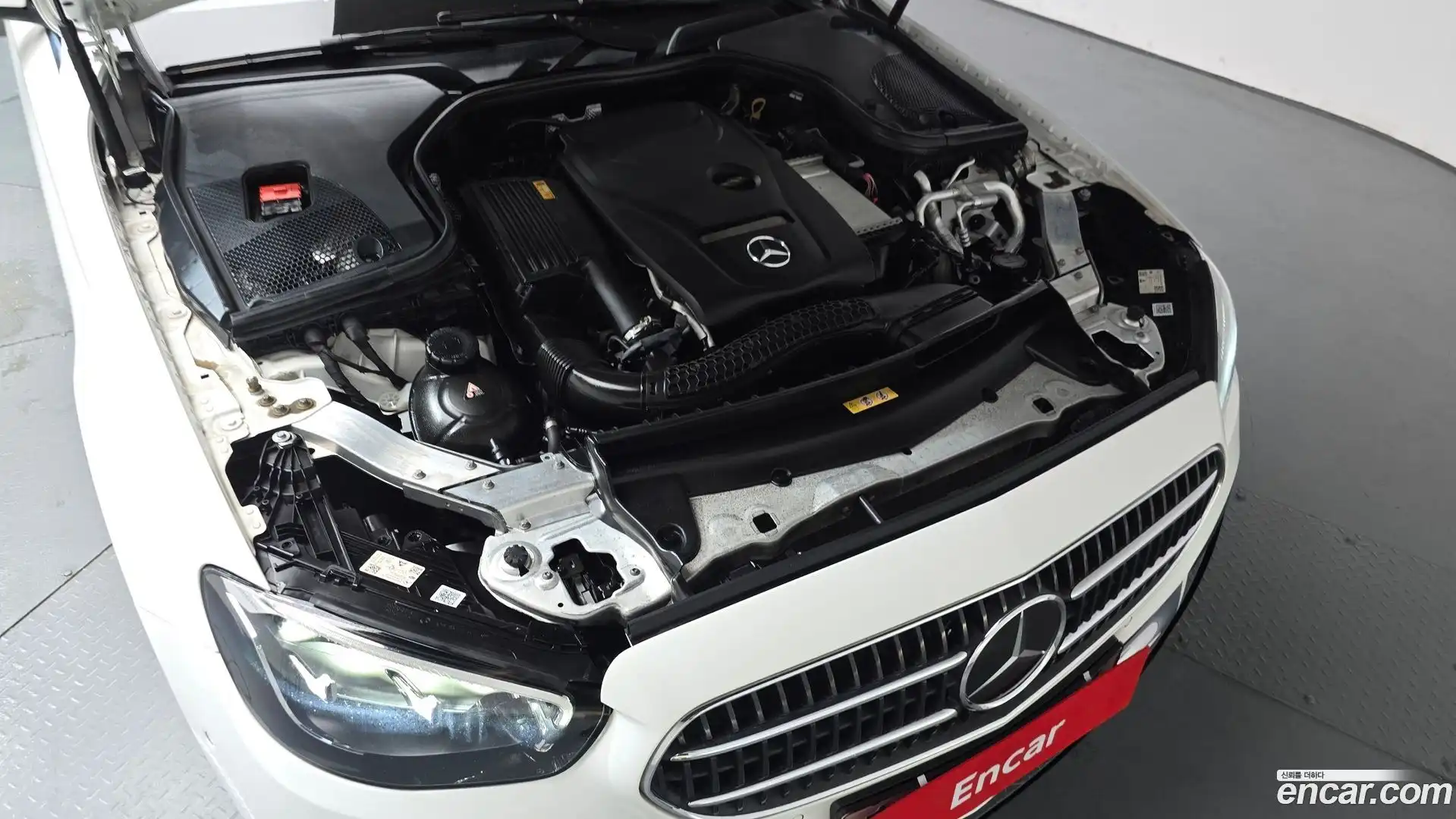 E-Class Mercedes-Benz 2021.2-OUTER-006
