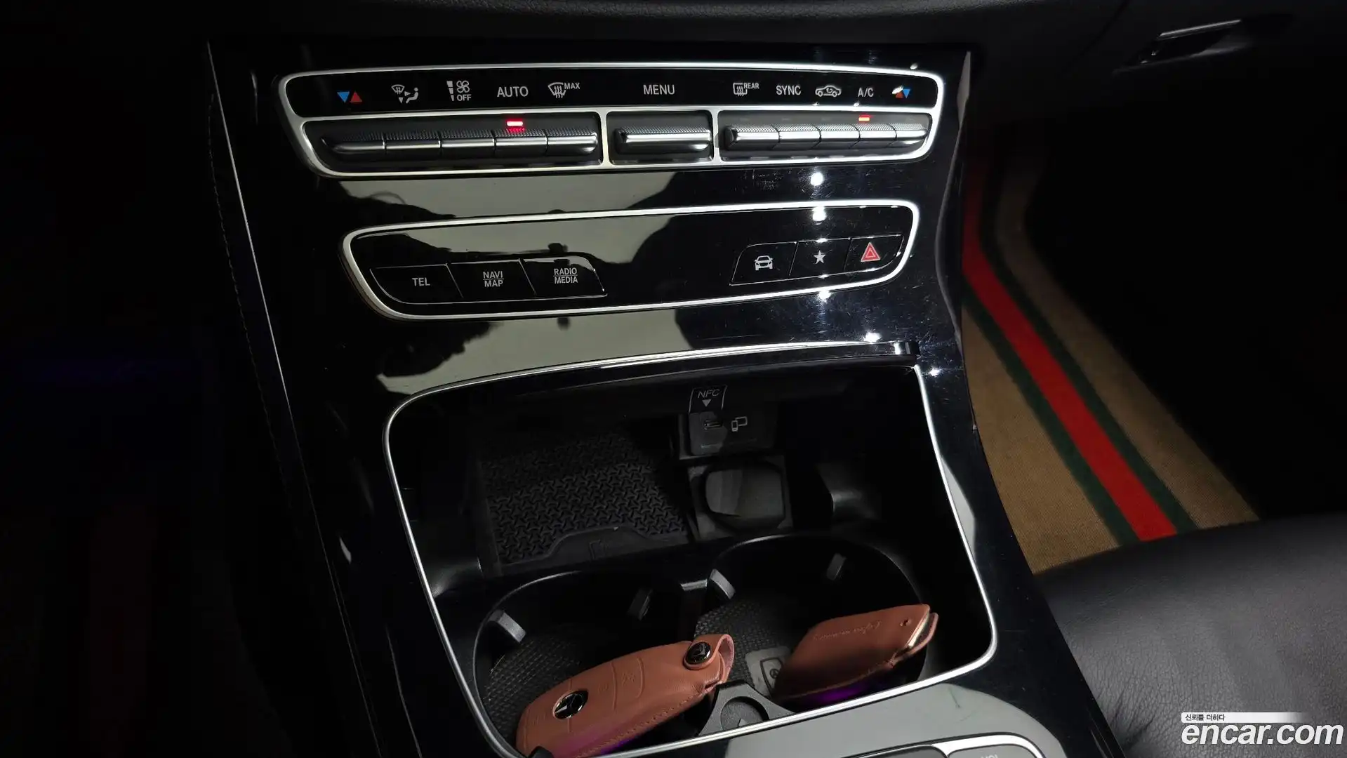 E-Class Mercedes-Benz 2021.2-OPTION-043