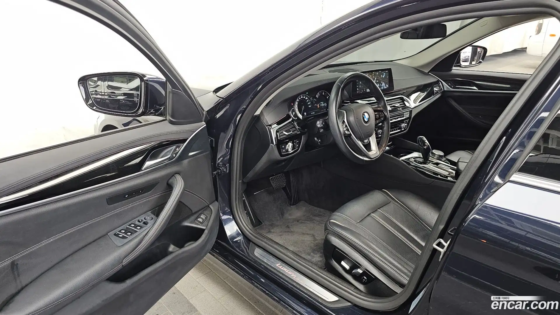 5-Series BMW 2018.4-INNER-010