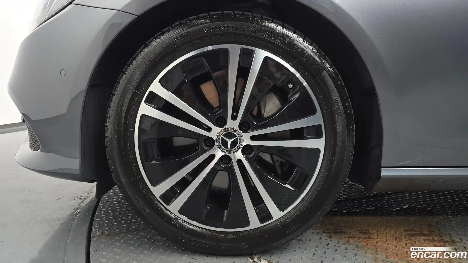 E-Class Mercedes-Benz 2020.6-OUTER-005