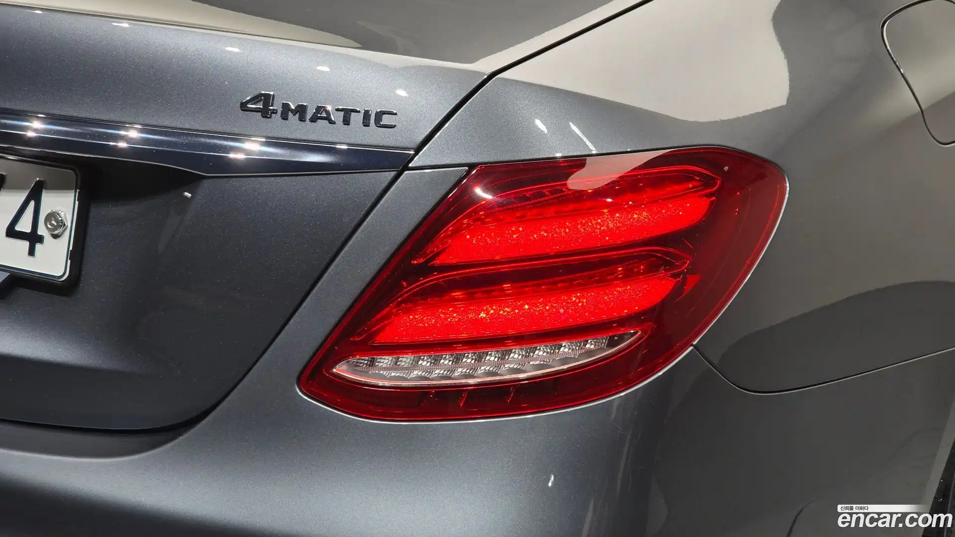 E-Class Mercedes-Benz 2020.2-OUTER-033