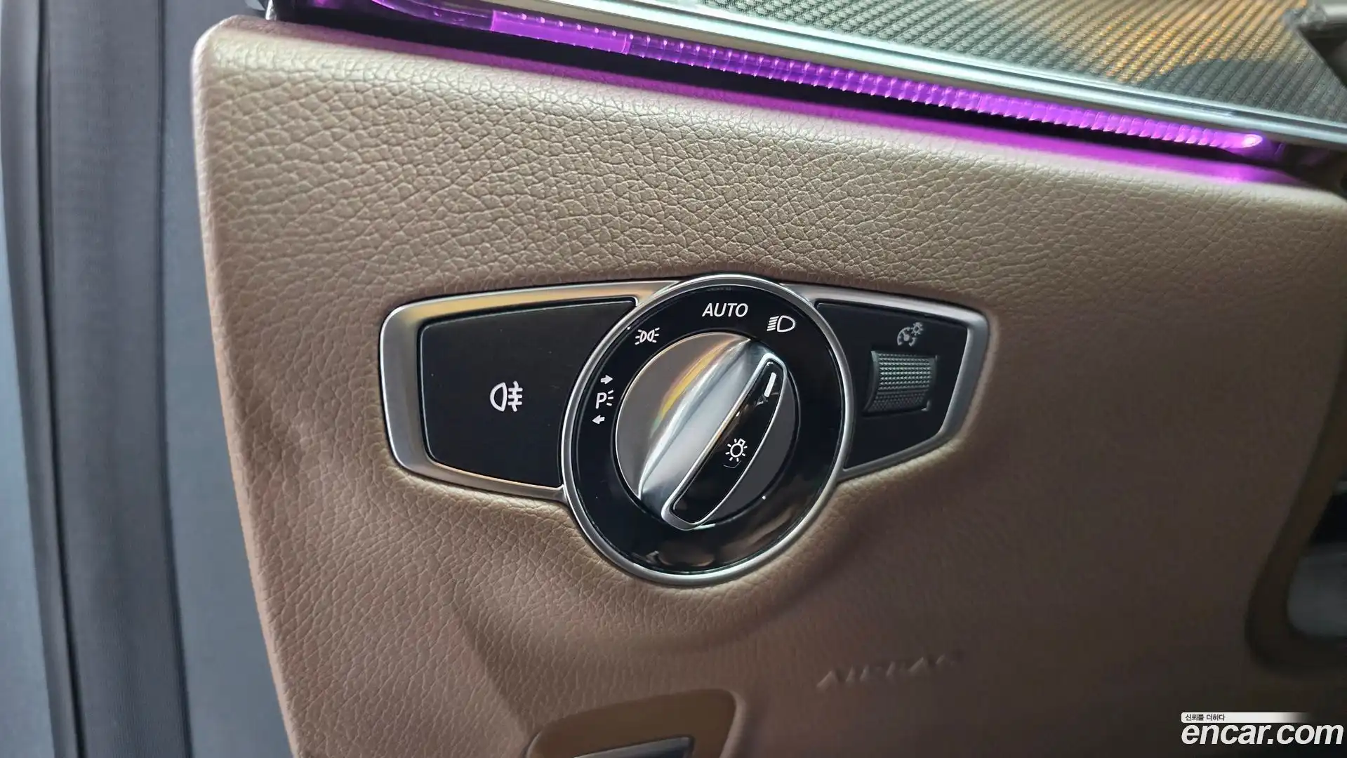 E-Class Mercedes-Benz 2020.2-OPTION-042