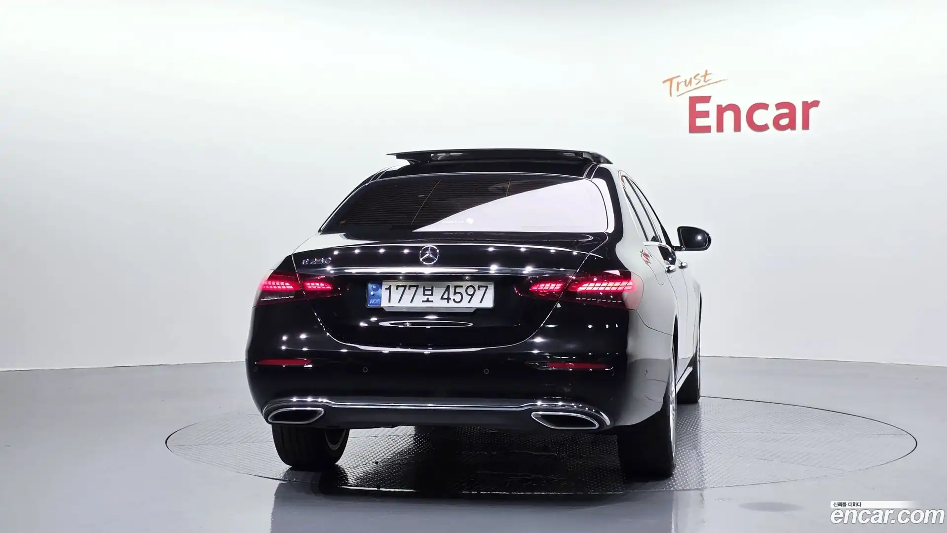 E-Class Mercedes-Benz 2022.10-OUTER-004