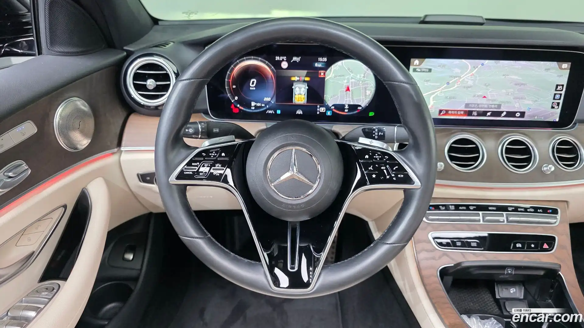 E-Class Mercedes-Benz 2022.10-OPTION-017