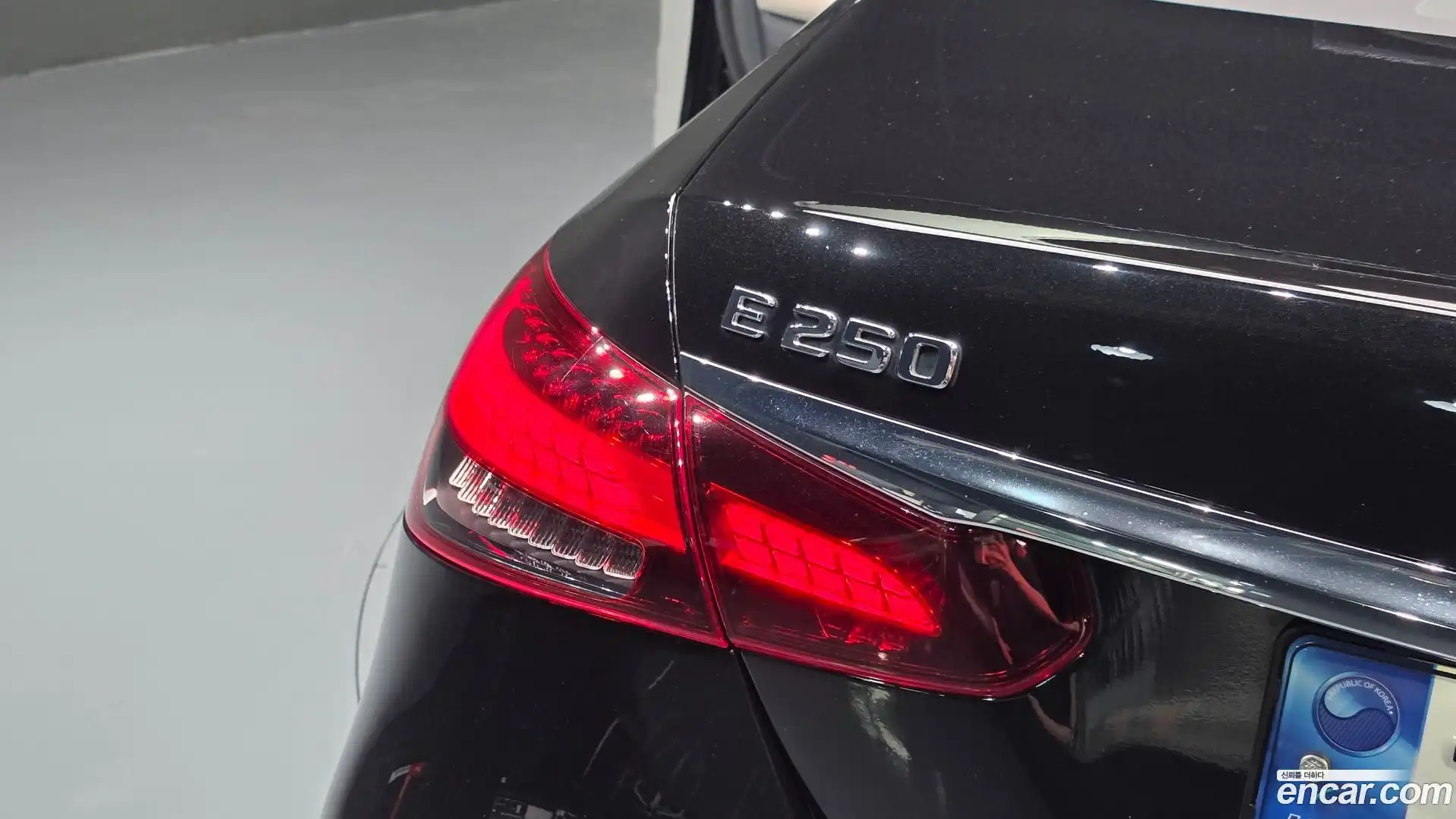 E-Class Mercedes-Benz 2022.10-OUTER-033