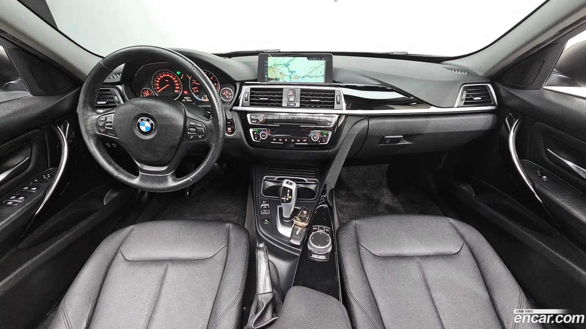 3-Series BMW 2017.9-INNER-007