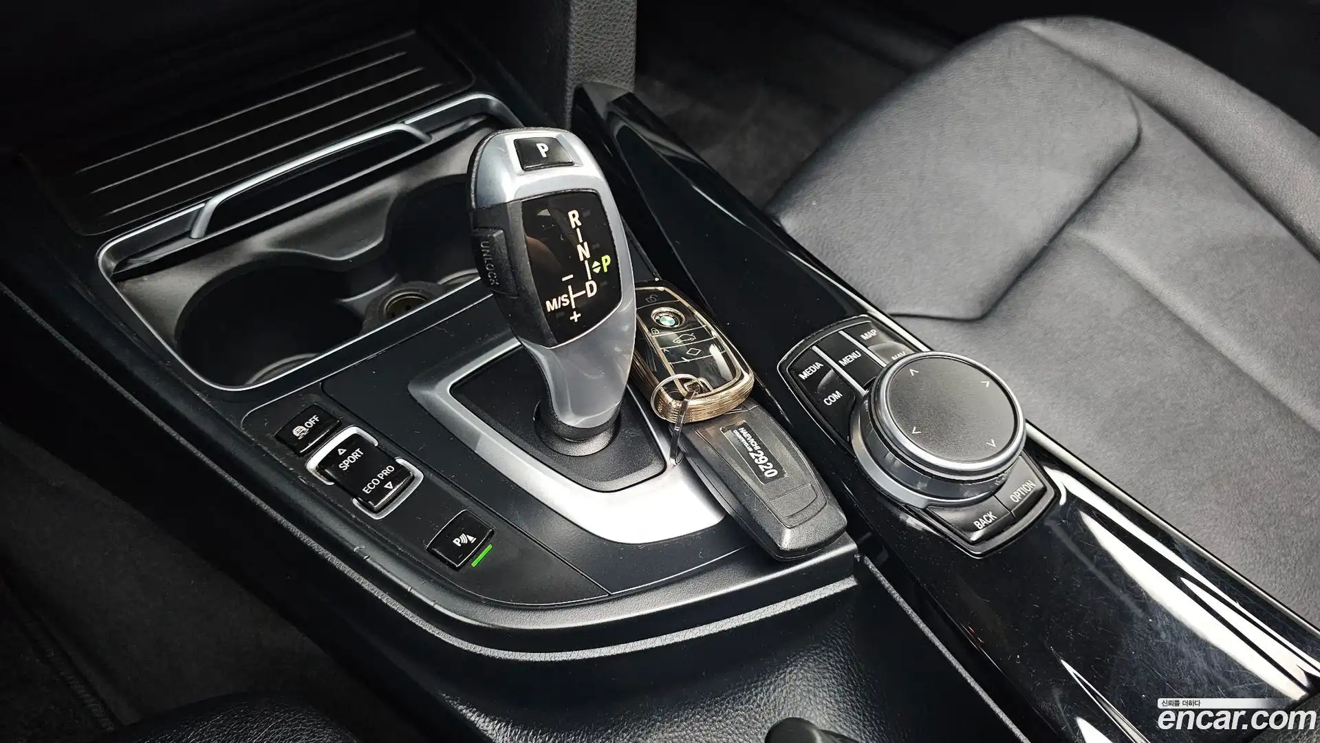 3-Series BMW 2017.9-INNER-009