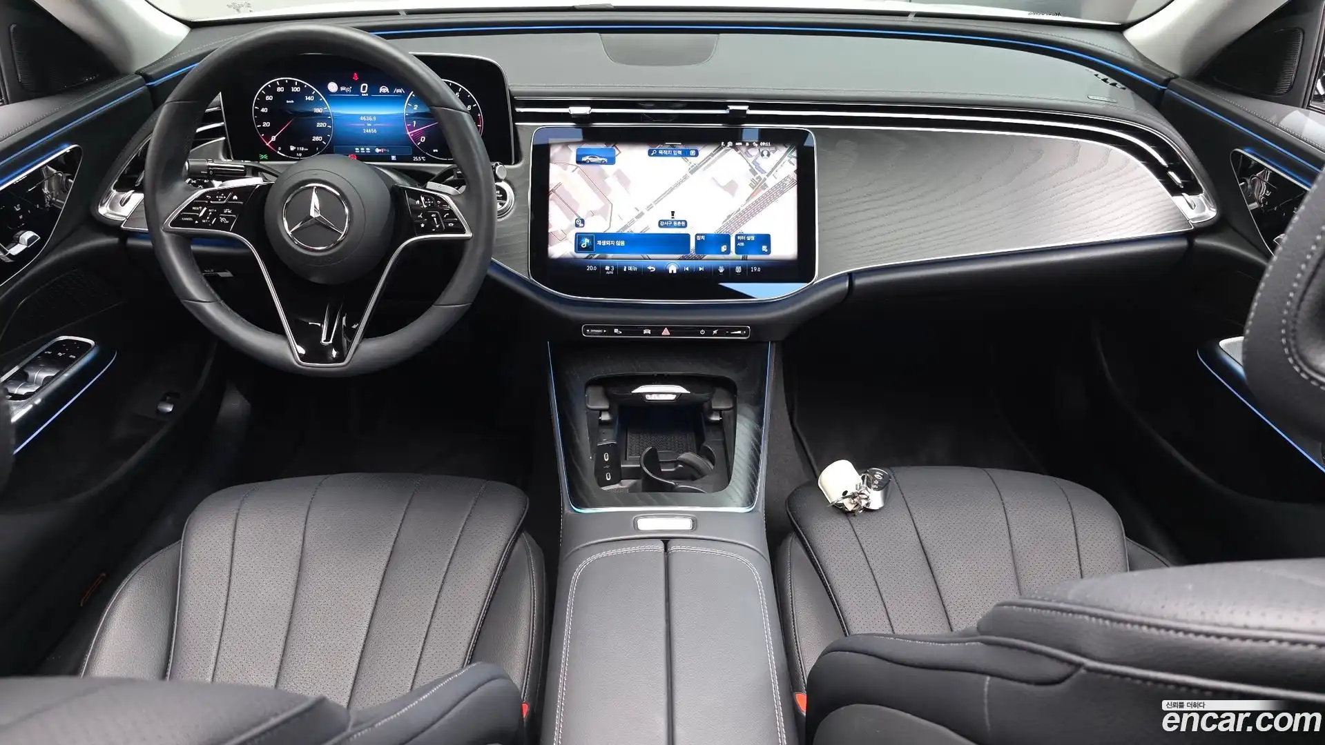 E-Class Mercedes-Benz 2024.8-INNER-007