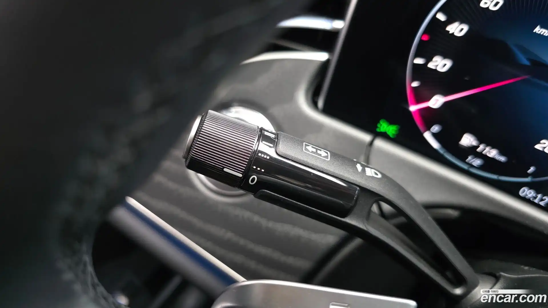 E-Class Mercedes-Benz 2024.8-OPTION-041