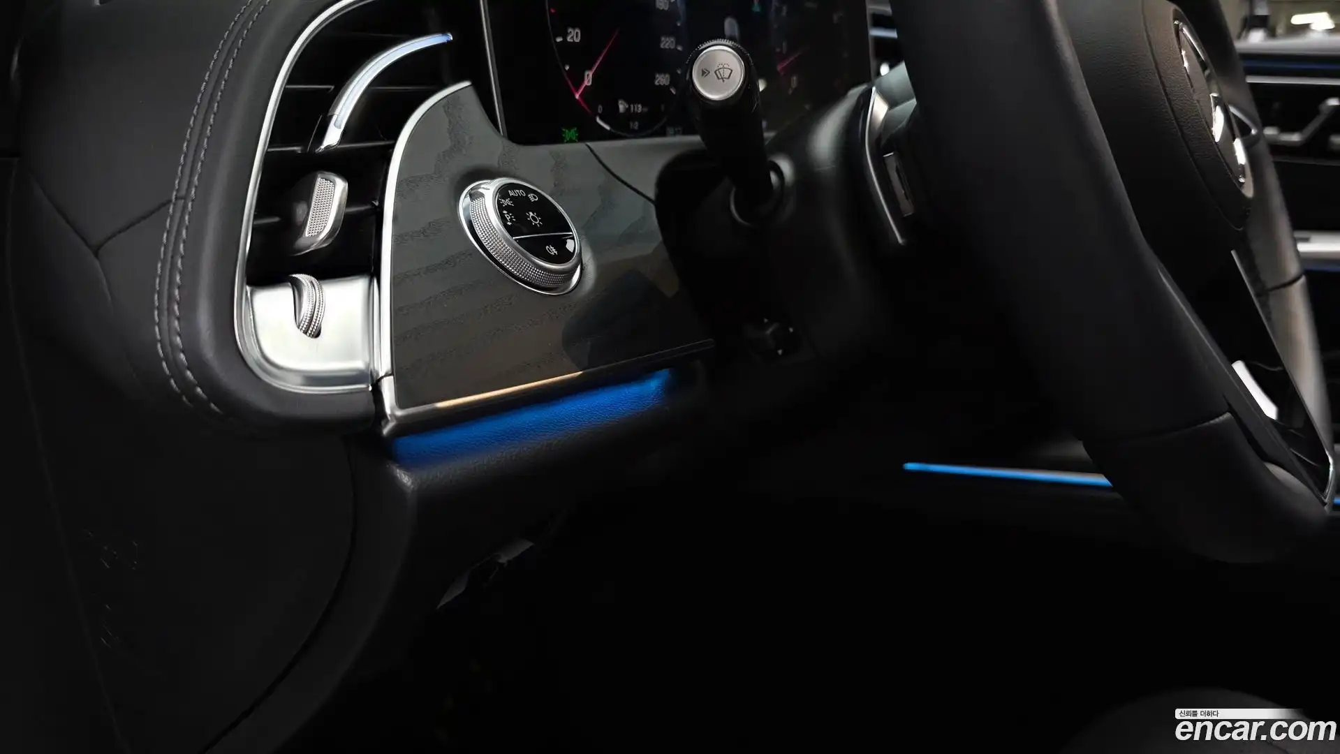 E-Class Mercedes-Benz 2024.8-OPTION-044