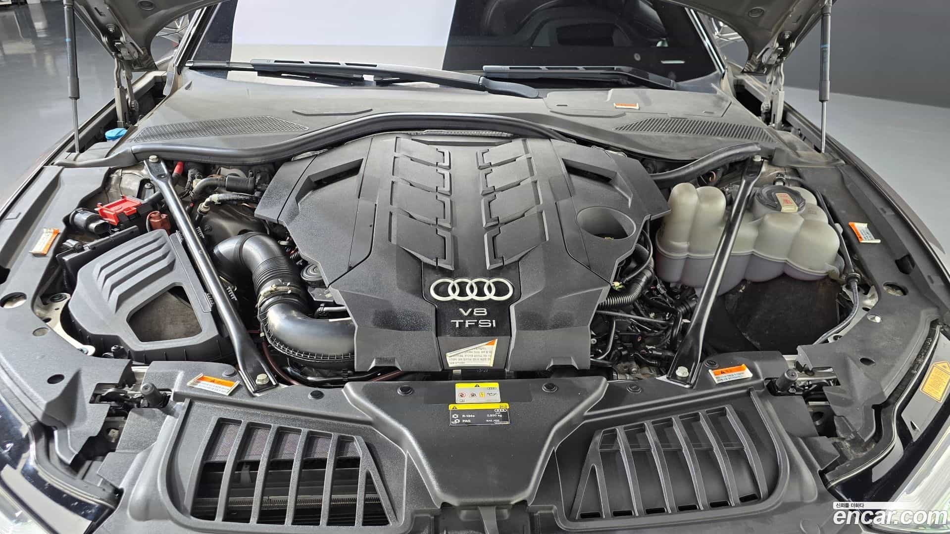 A8 Audi 2021.11-OUTER-006