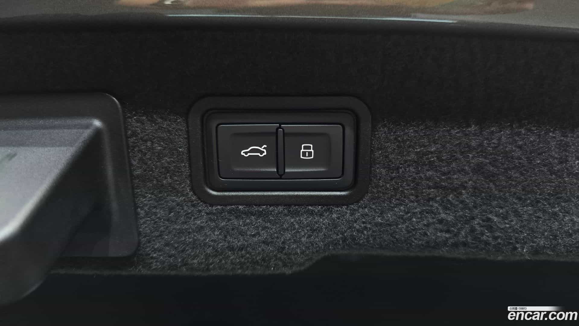 A8 Audi 2021.11-OPTION-020