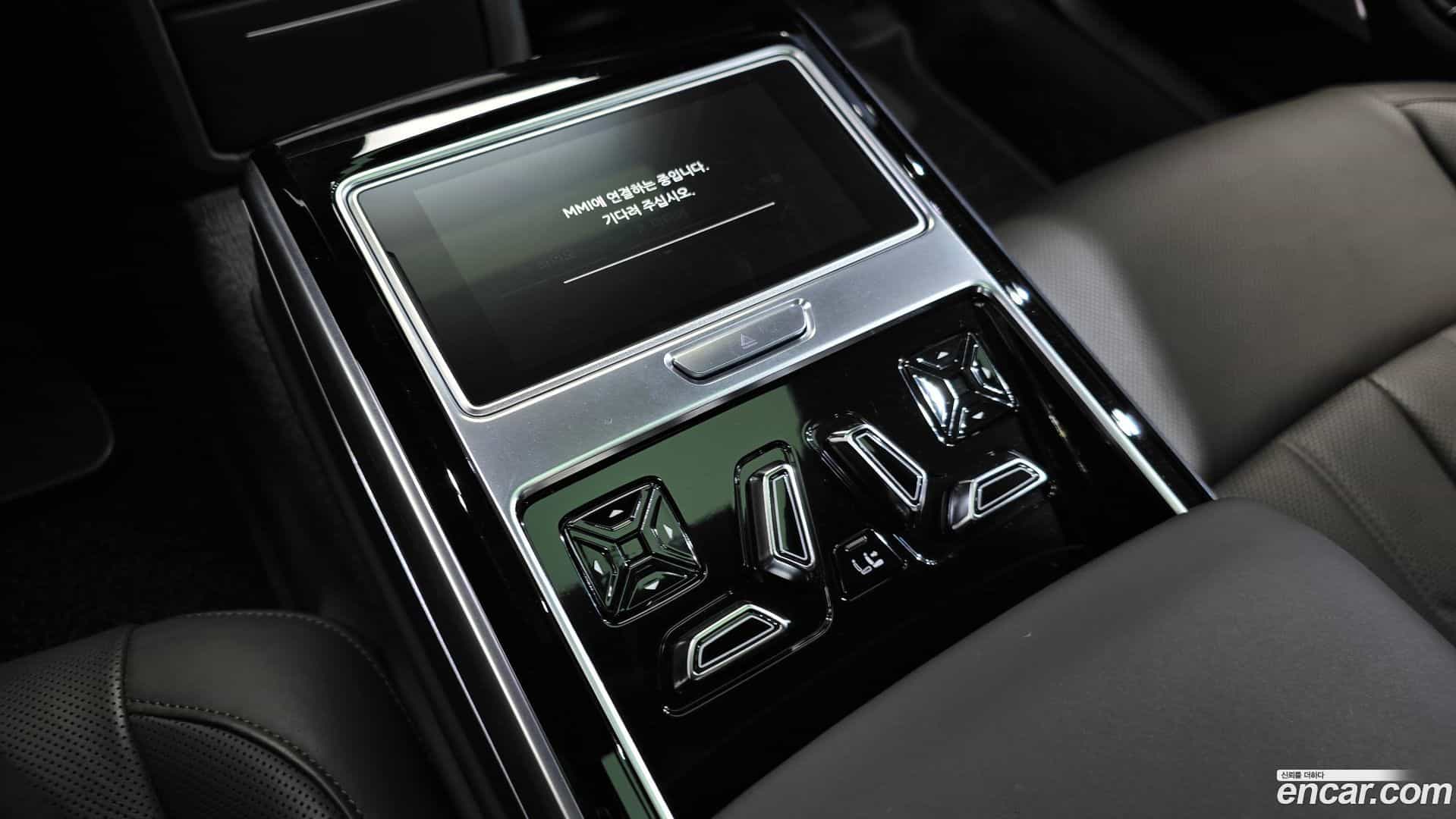 A8 Audi 2021.11-OPTION-022