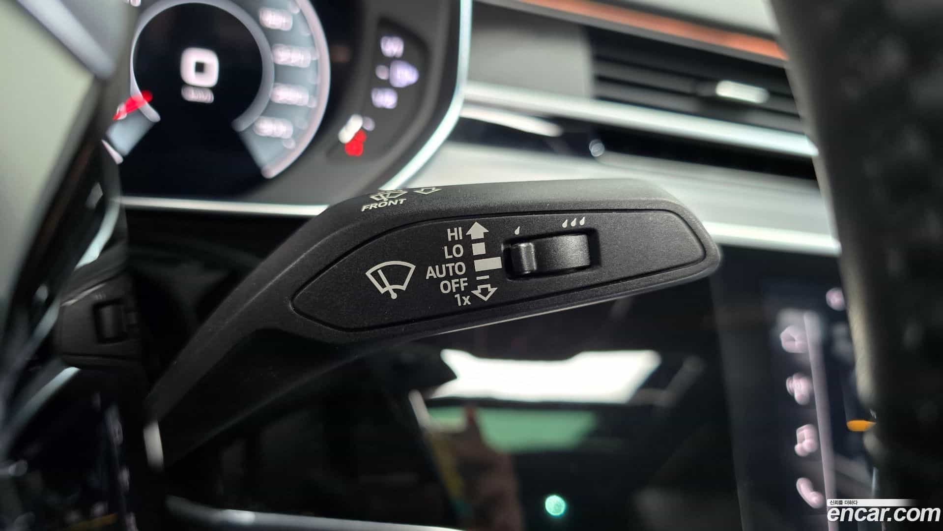 A8 Audi 2021.11-OPTION-024